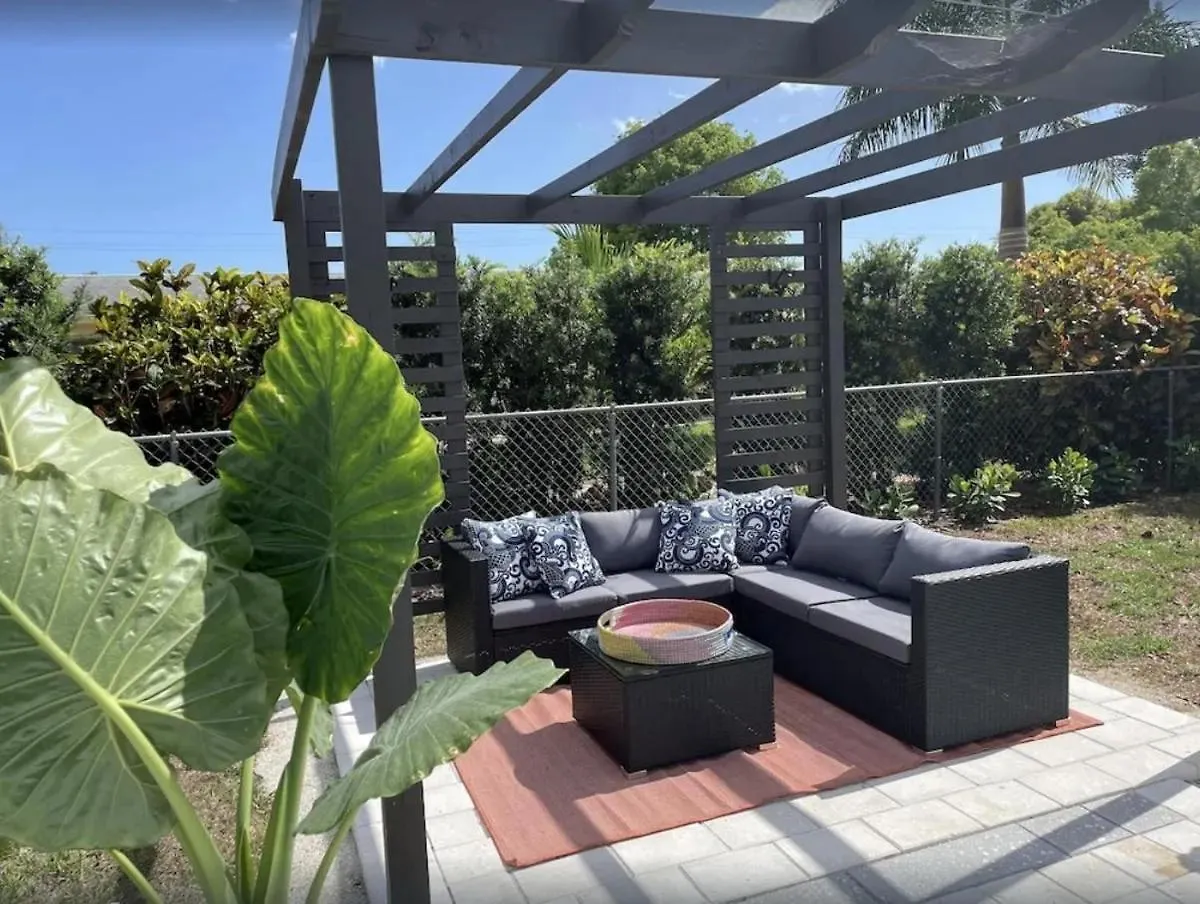 Family-friendly Oasis With Pool!