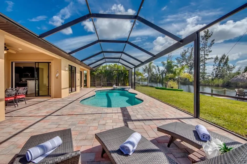 Bahama Bay By Coralvilla On Water, Pool Cape Coral