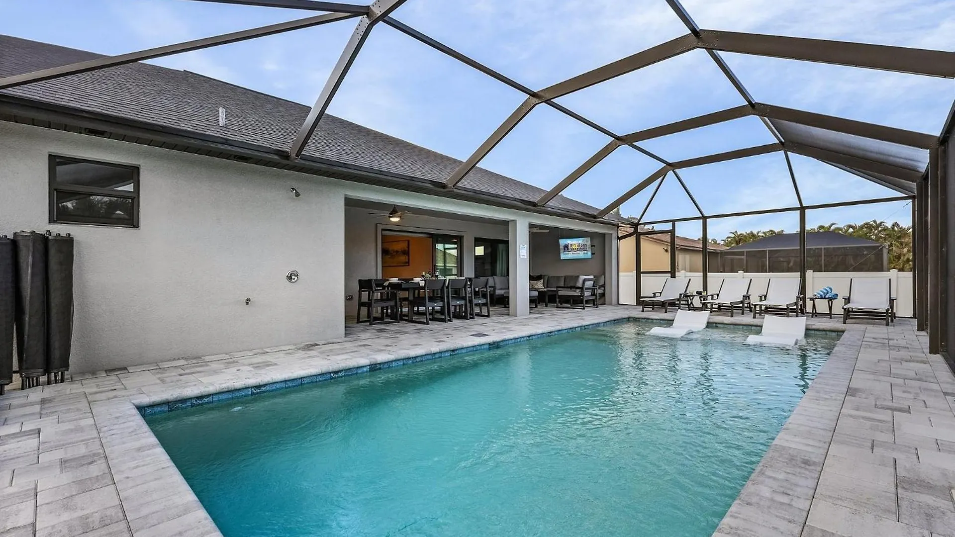 Experience Tranquility, Heated Pool, Bicycles -villa Slow M Holiday home *