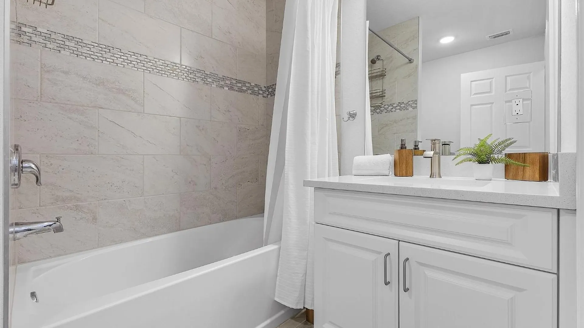 Experience Tranquility, Heated Pool, Bicycles -villa Slow M * Cape Coral