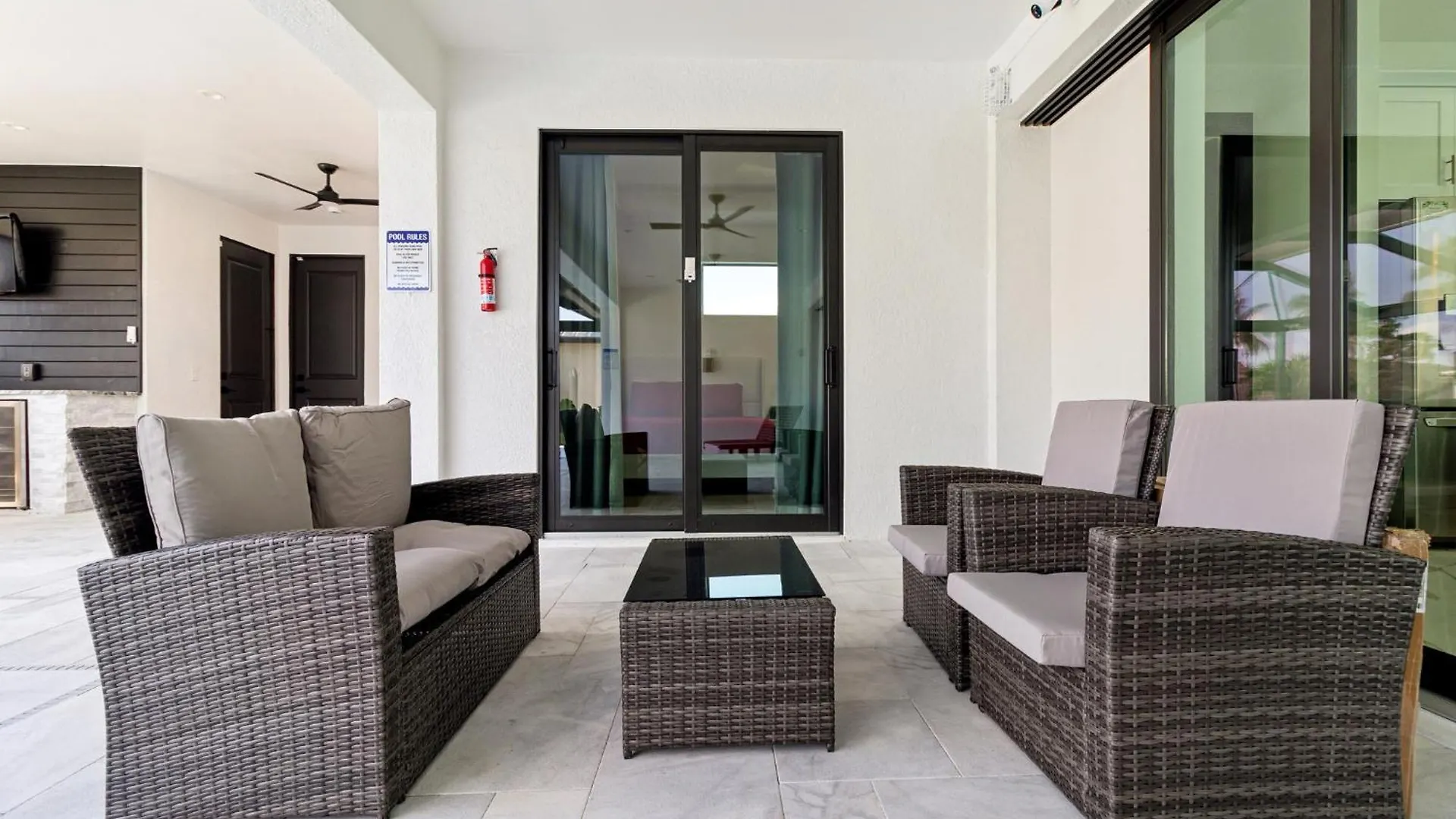 Holiday home Retreat Gulfside Waterfront Luxury Private Pool And Cape Coral