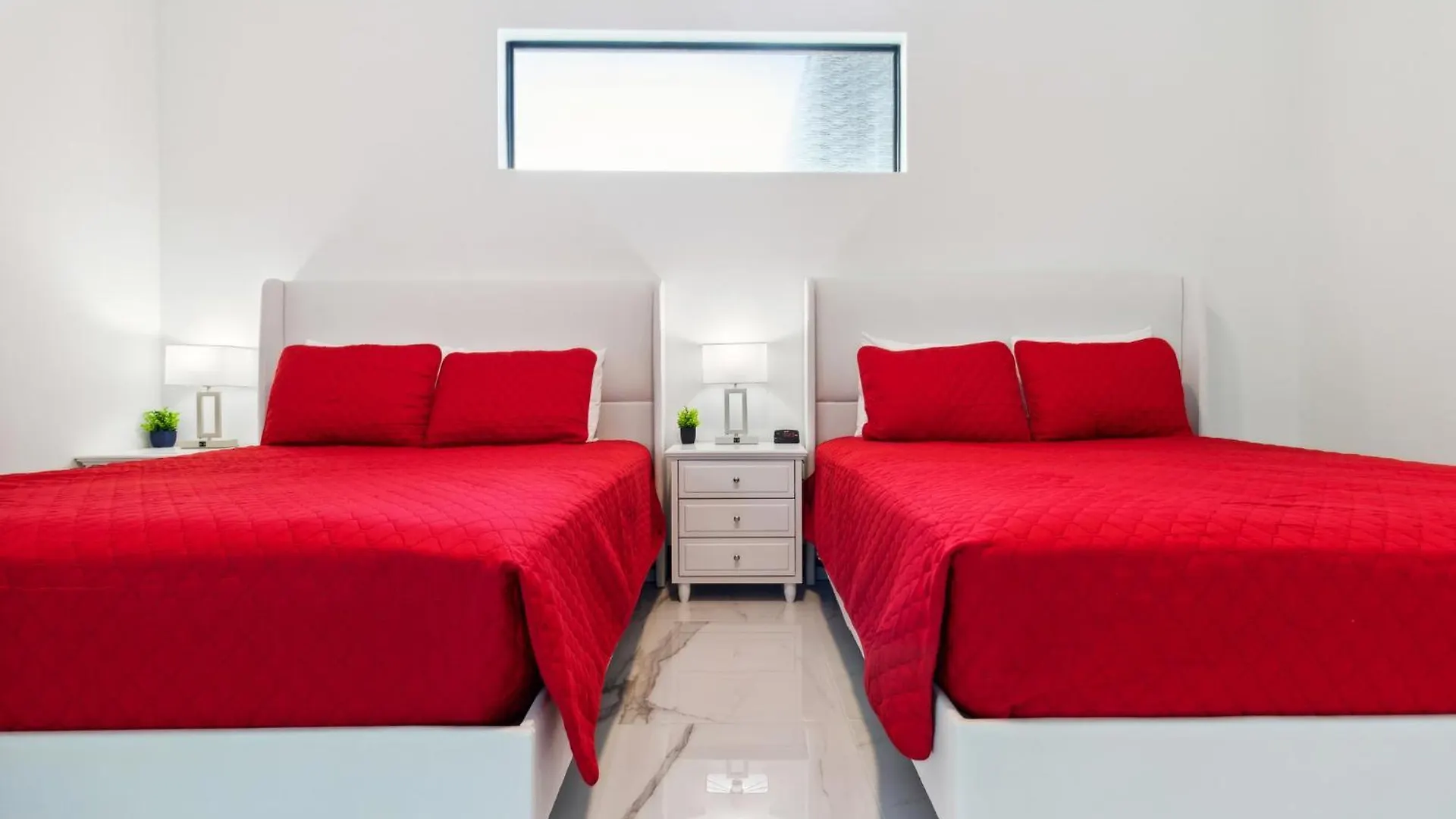 Holiday home Retreat Gulfside Waterfront Luxury Private Pool And