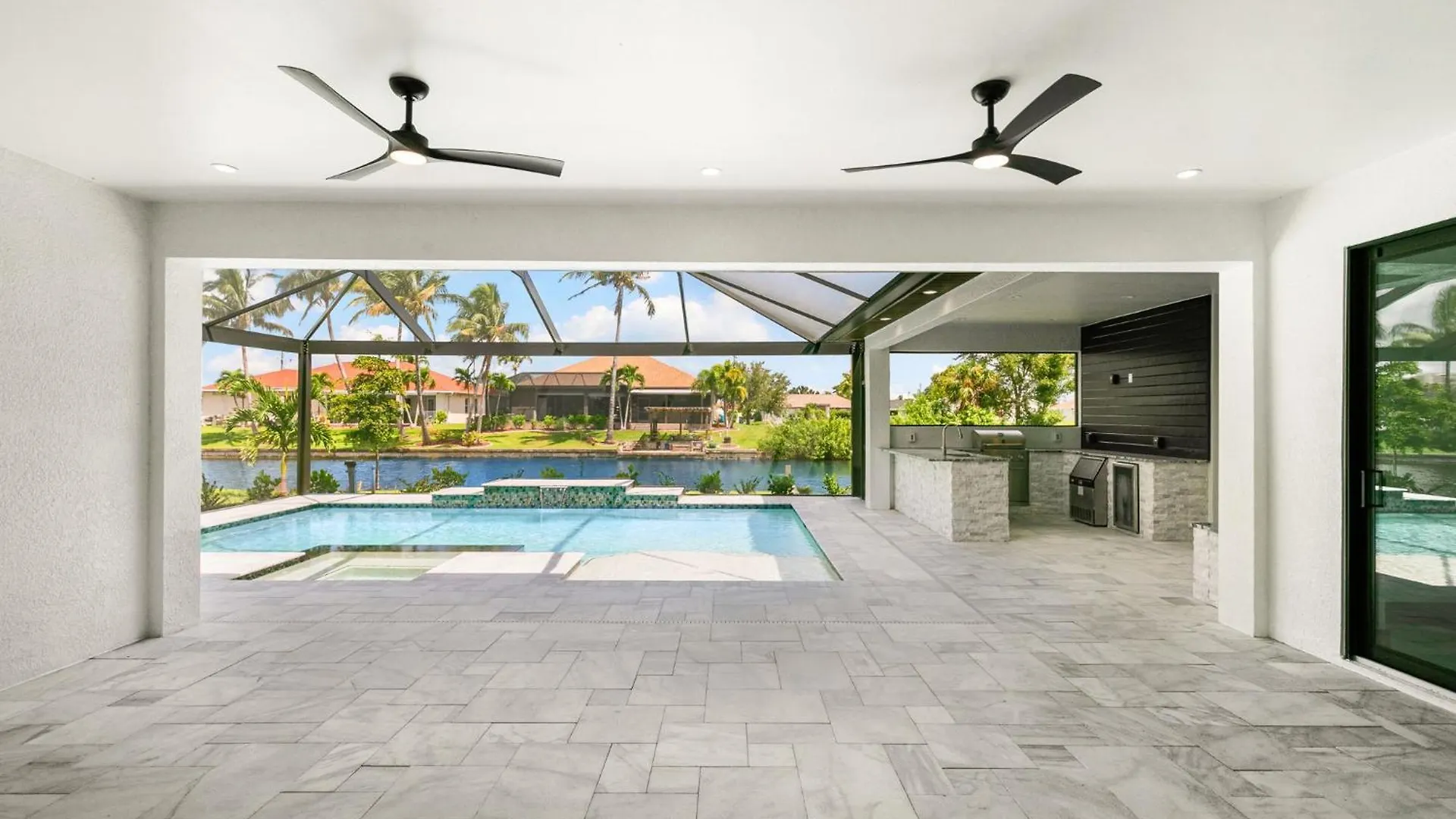 Retreat Gulfside Waterfront Luxury Private Pool And Holiday home