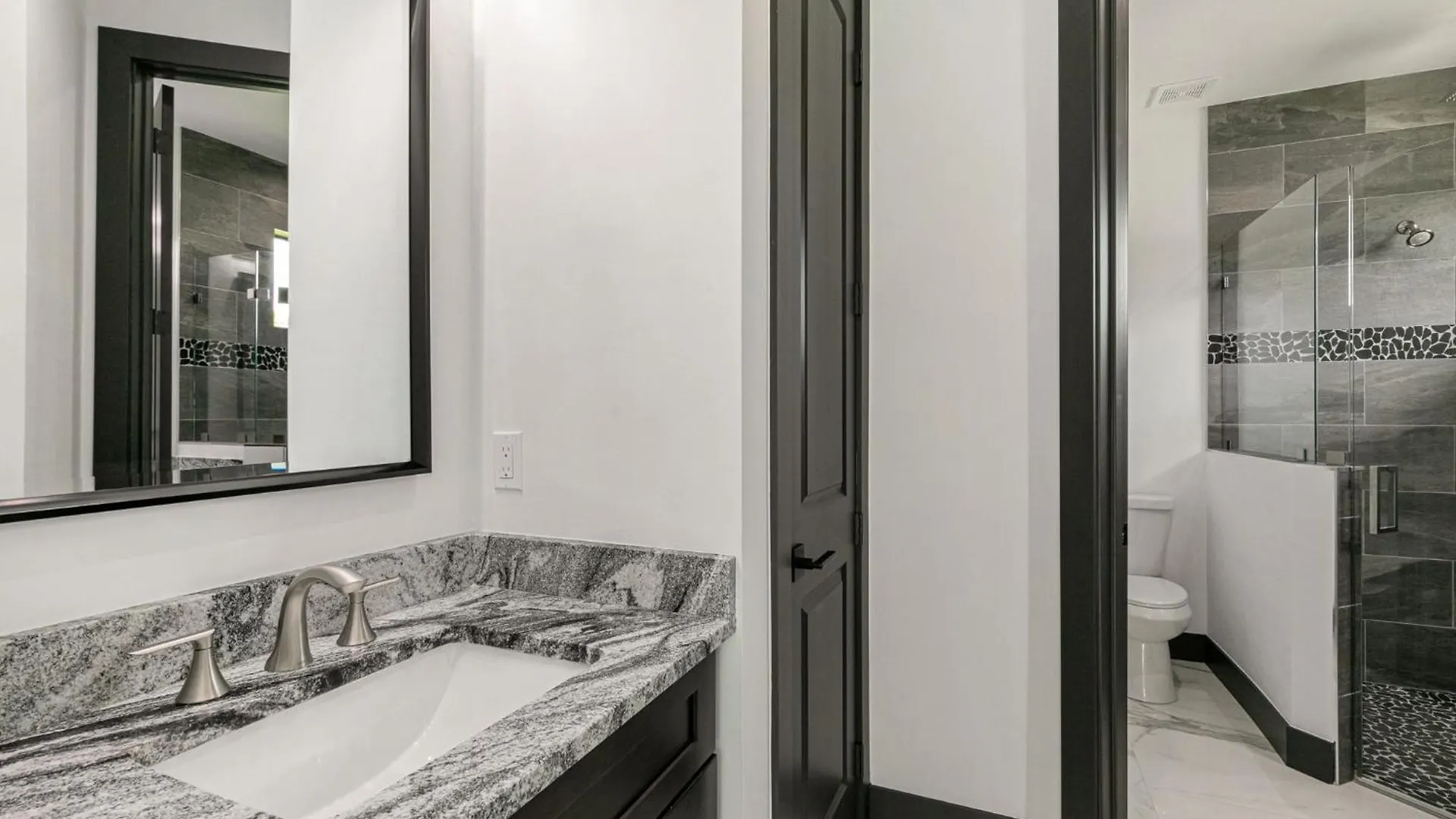 Holiday home Retreat Gulfside Waterfront Luxury Private Pool And