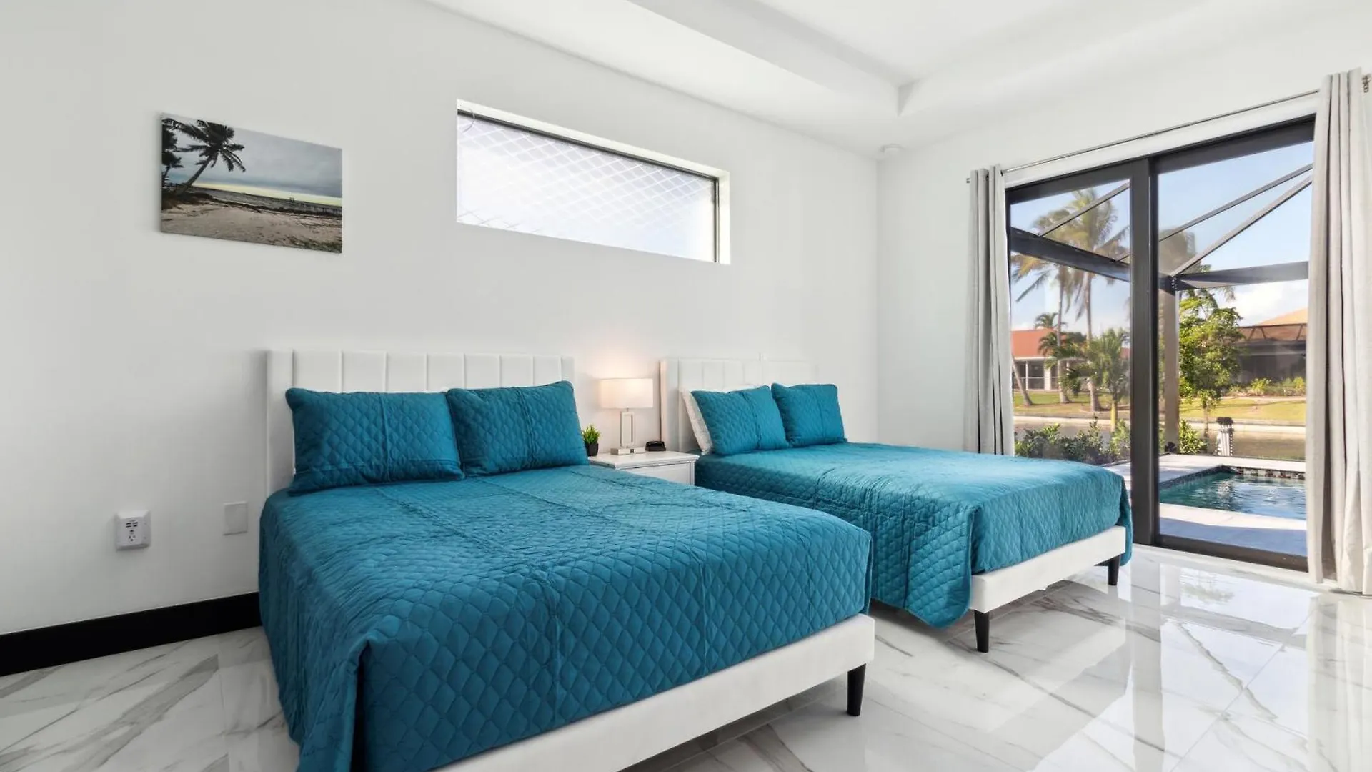 Retreat Gulfside Waterfront Luxury Private Pool And Holiday home *