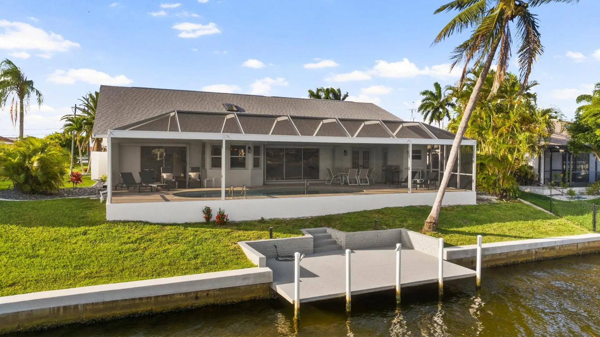 Holiday home With Gulf Access & Private Pool *