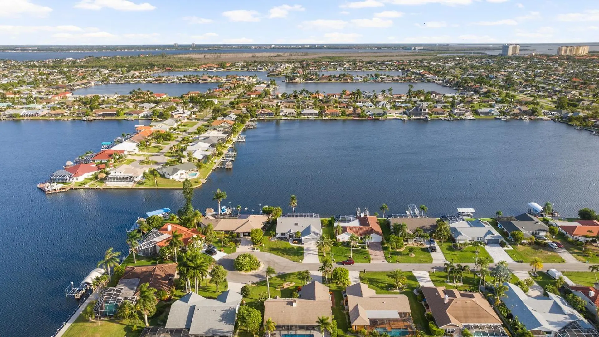With Gulf Access & Private Pool * Cape Coral