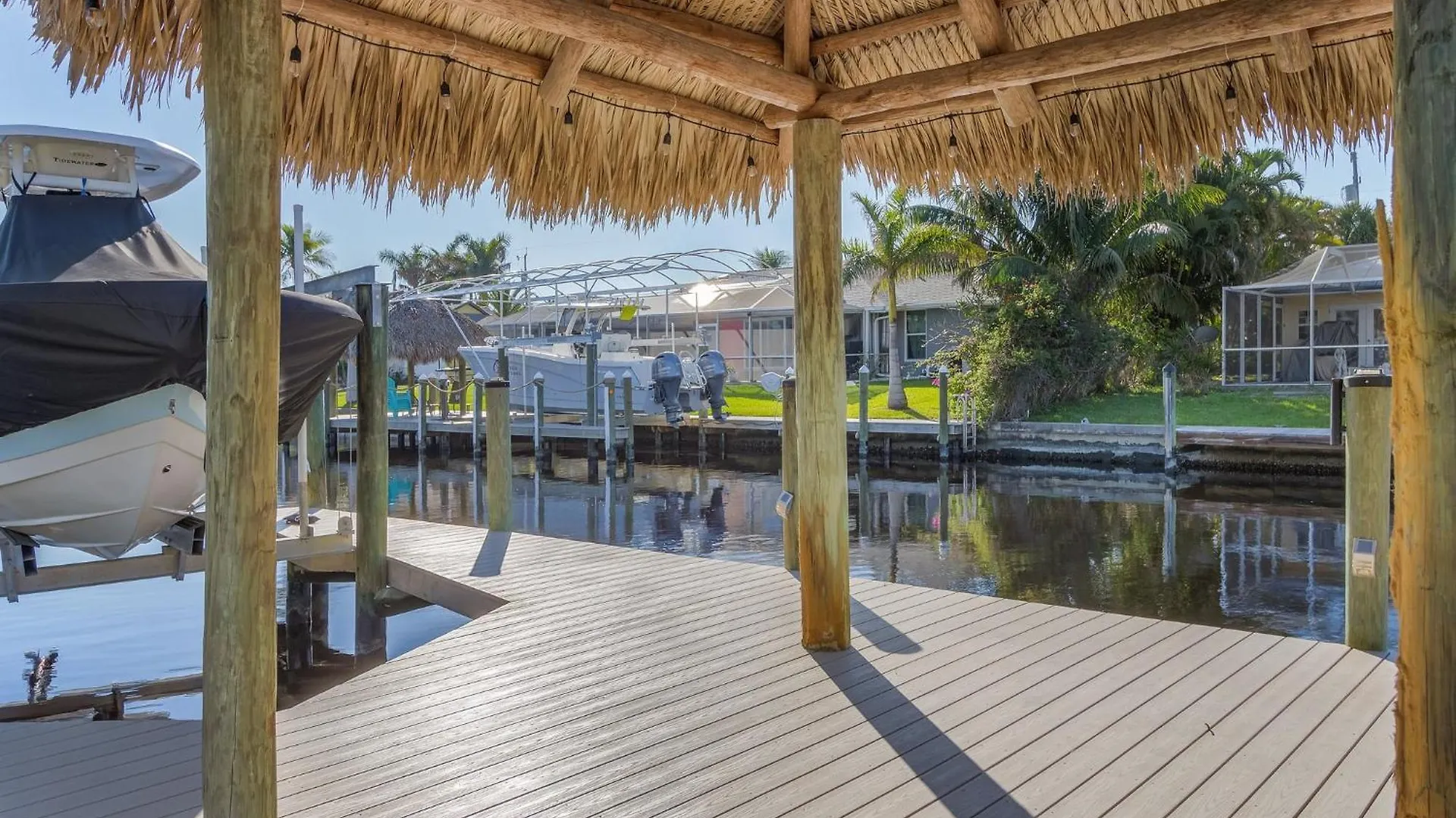 Holiday home Boater's Dream, Heated Pool - Laid Back & Lavish Cape Coral