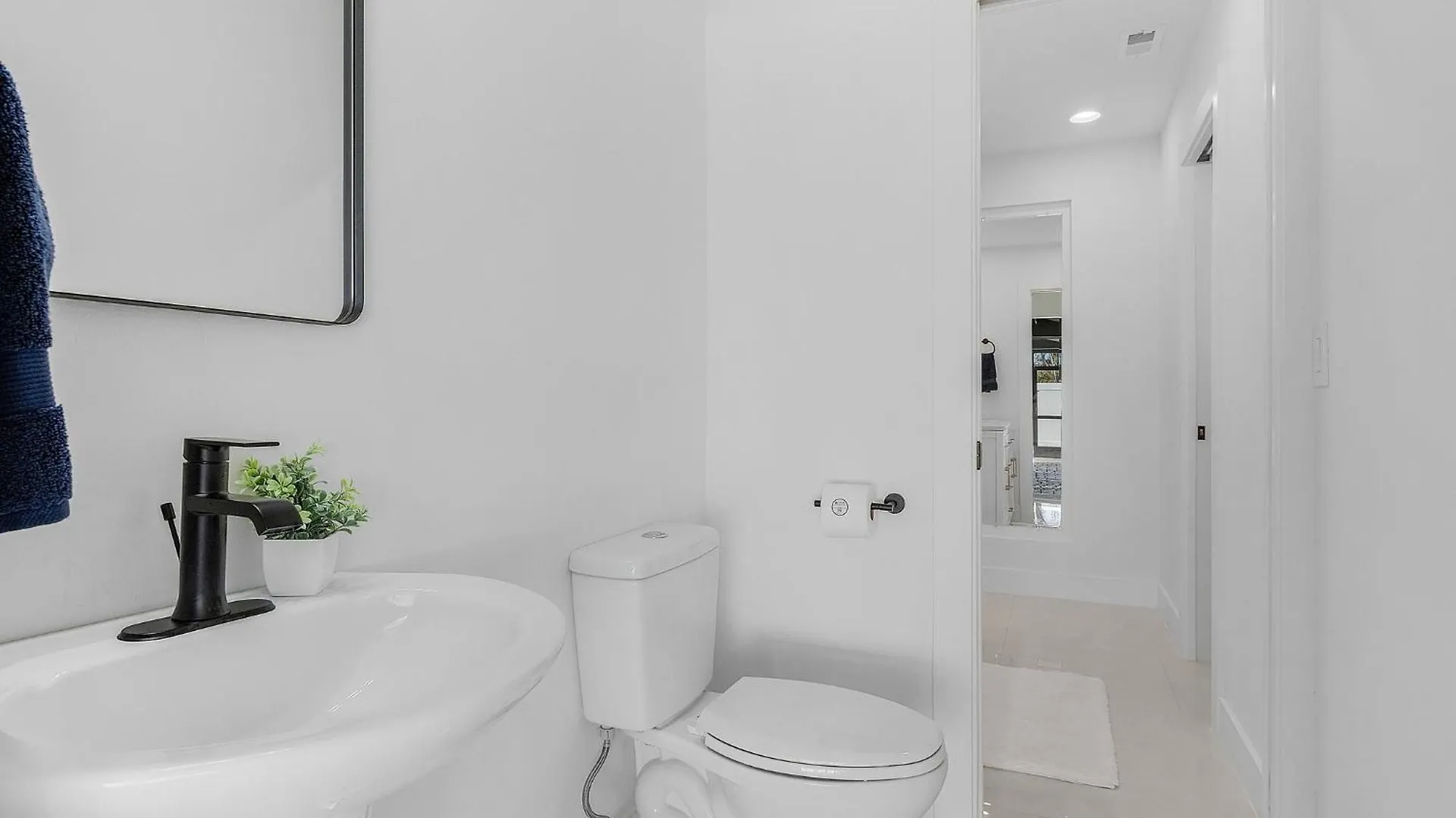 Boater's Dream, Heated Pool - Laid Back & Lavish Holiday home Cape Coral