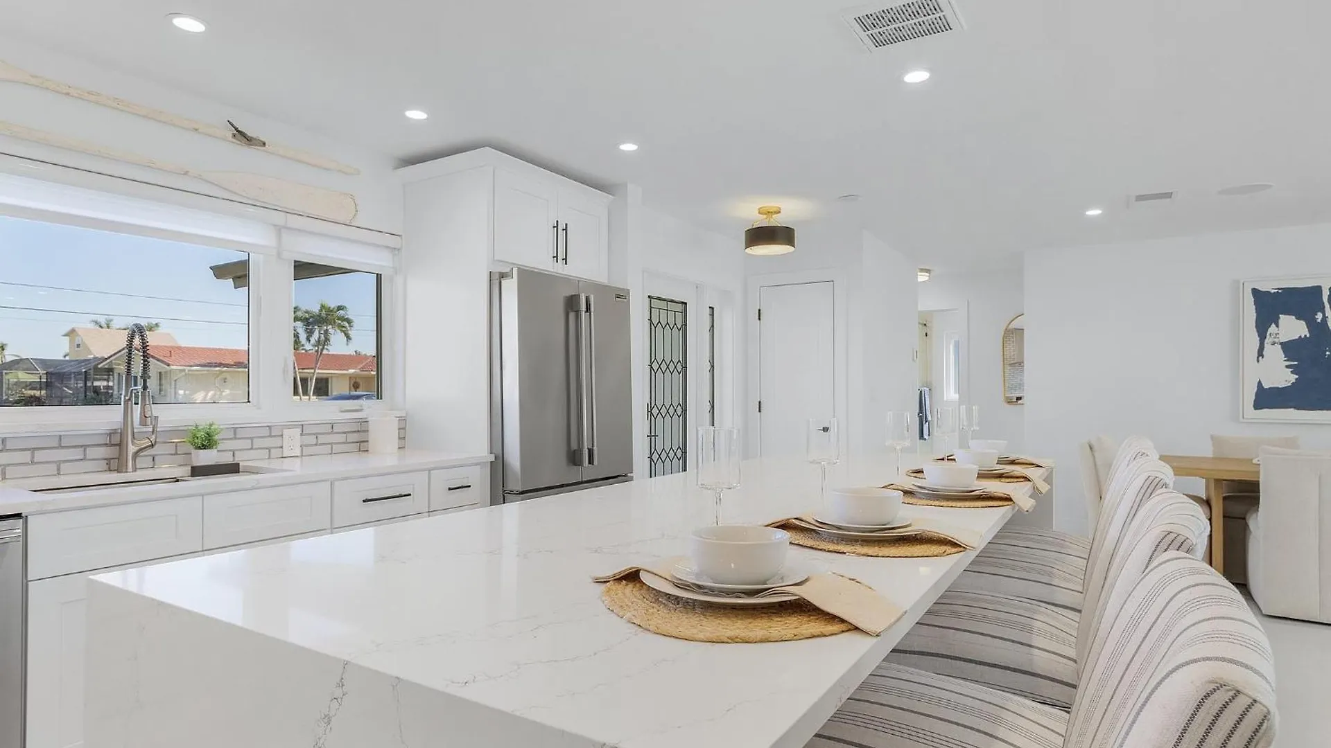 Boater's Dream, Heated Pool - Laid Back & Lavish