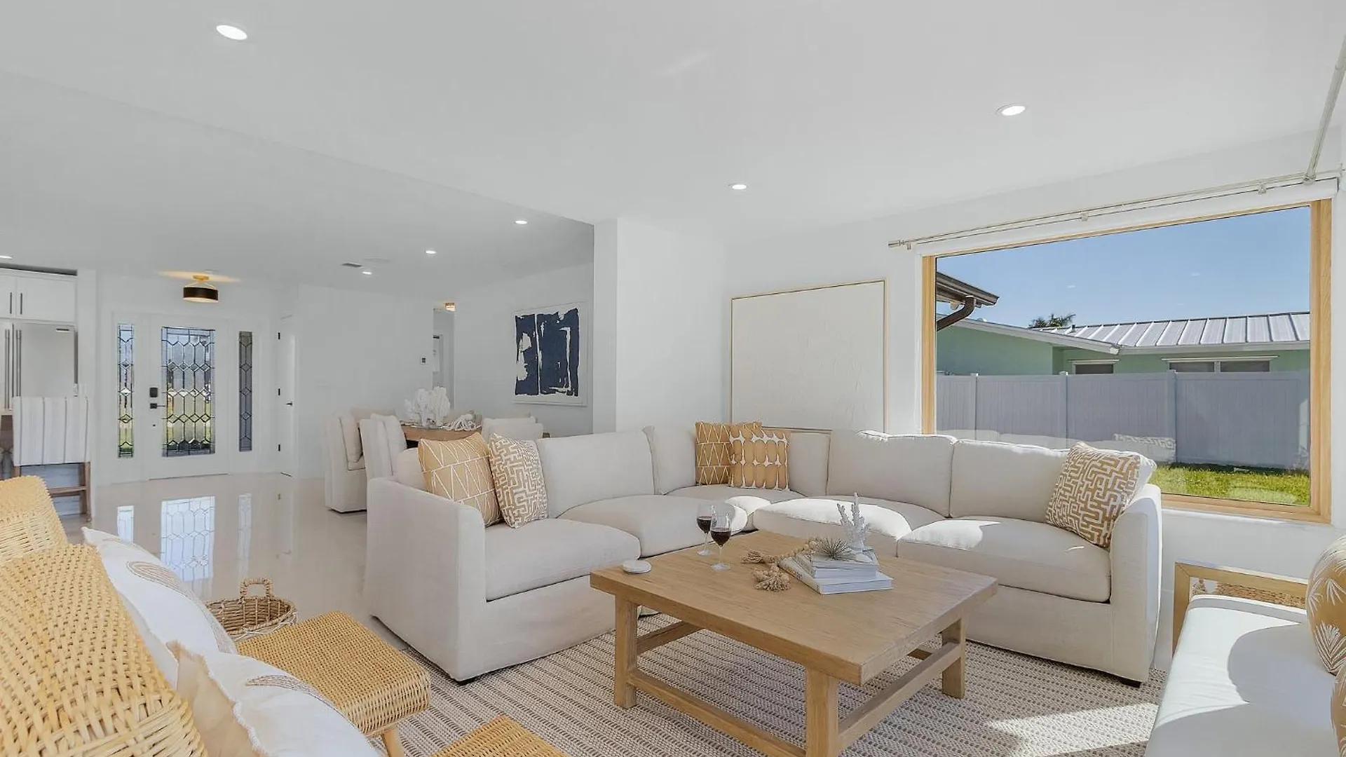 Boater's Dream, Heated Pool - Laid Back & Lavish