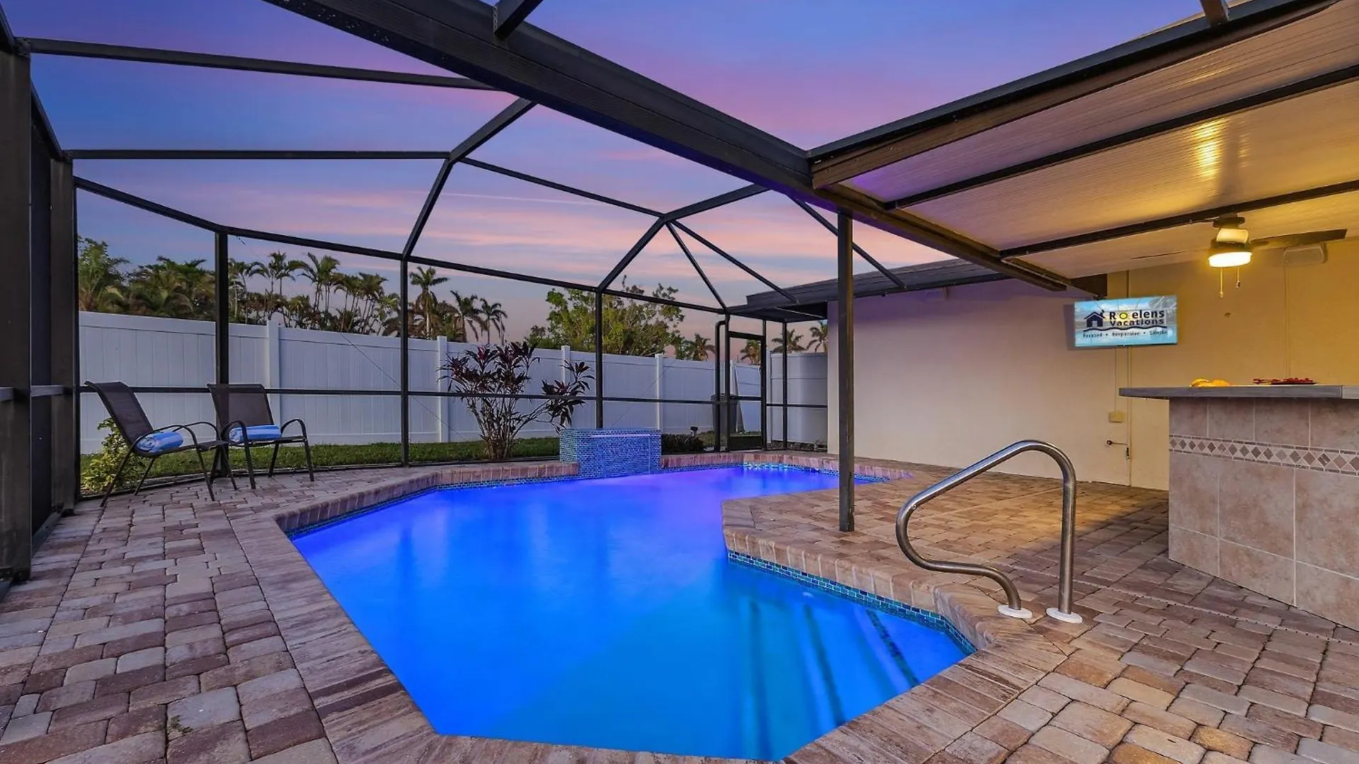 Boater's Dream, Heated Pool - Laid Back & Lavish * Cape Coral