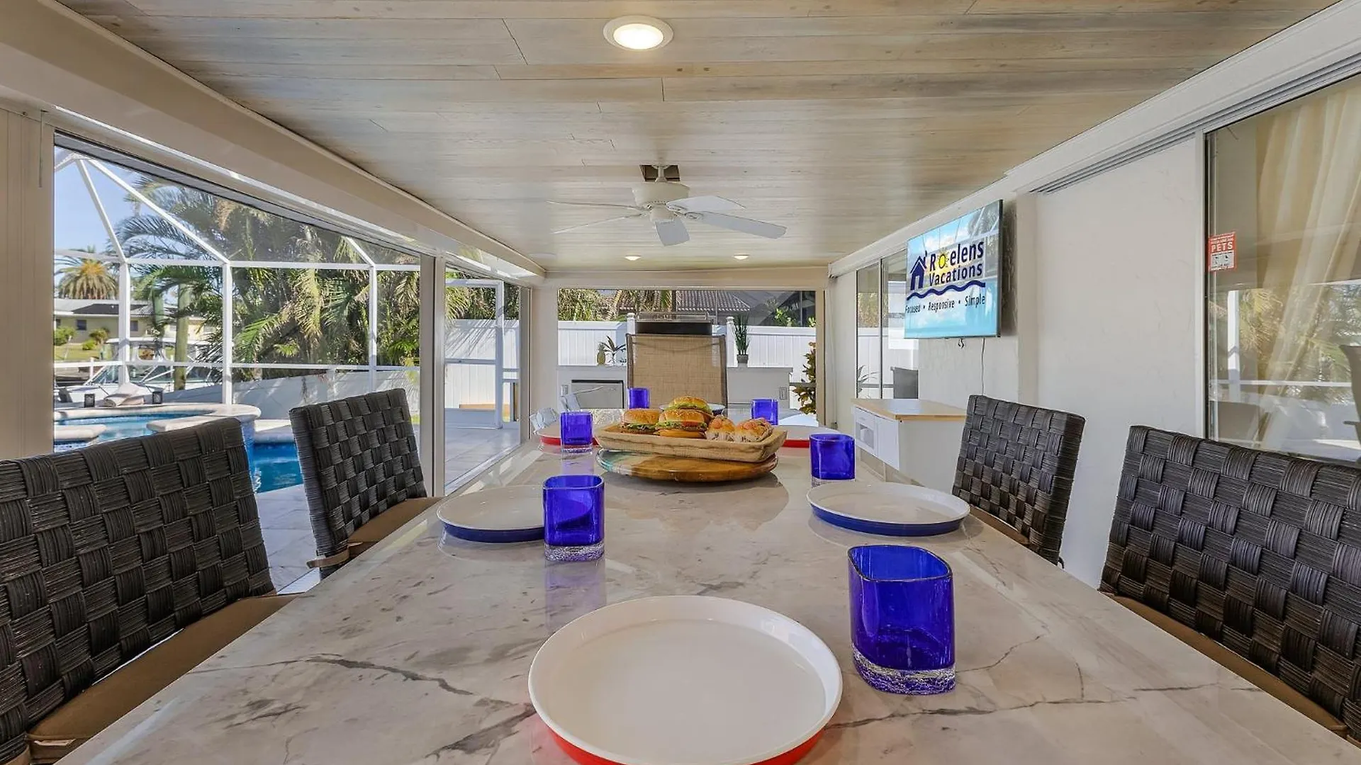 Gulf Access Dock With Tiki Heated Pool Casa Chillotta Roelens Holiday home *