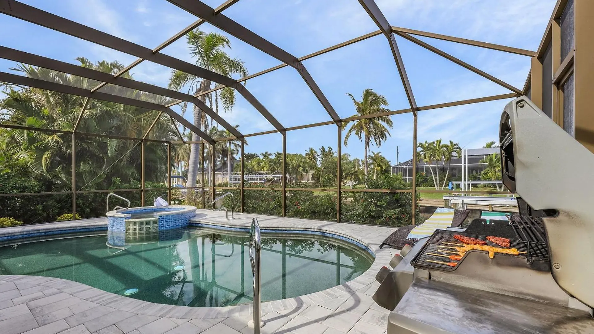 Waterfront Living, Dock, Heated Pool & - Gulf Gate Oasis - Roelens Holiday home Cape Coral
