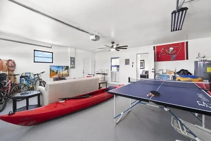 Captivating Paradise, Pool Table, Tiki Hut, - Cape Sunset - Roelens Cape Coral