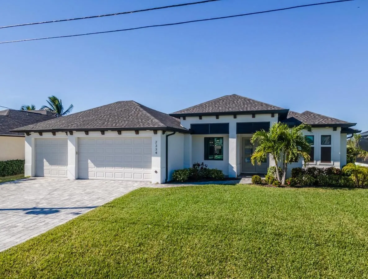 Gulf Coast Retreat 3br Waterfront With Heated Pool *