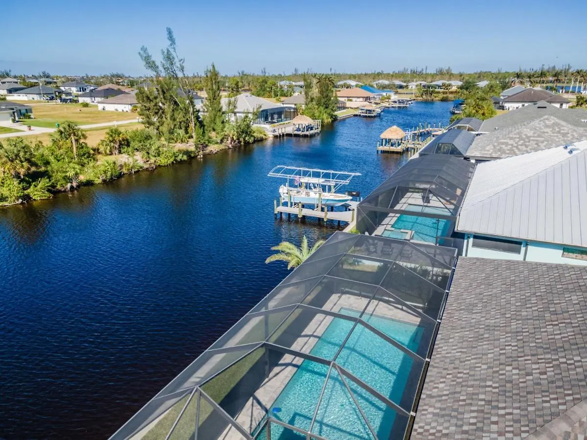 Gulf Coast Retreat 3br Waterfront With Heated Pool Holiday home