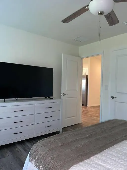 New Construction With Lanai! Great For 2 Families! *