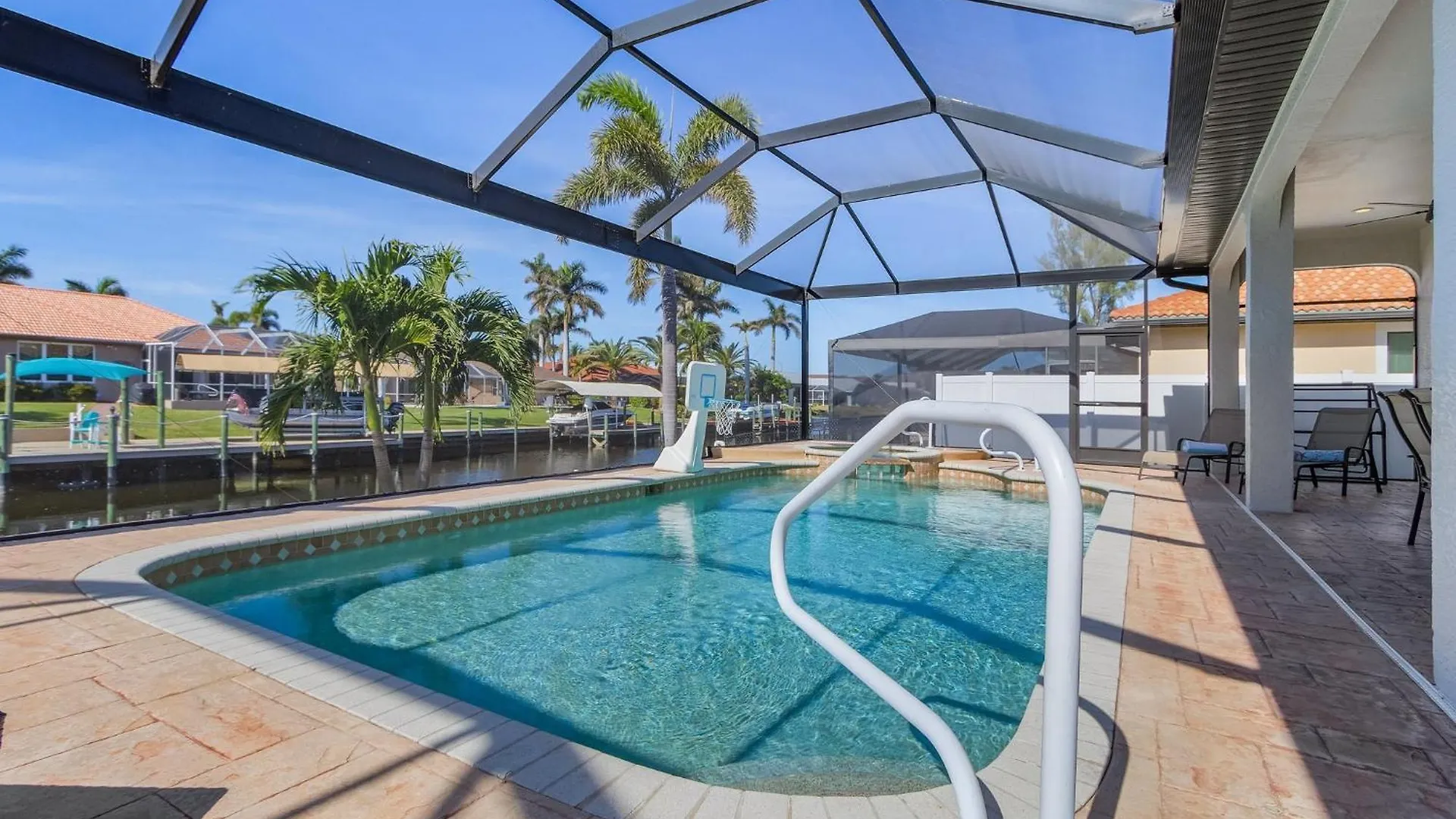 Bicycles, Heated Pool And - Lazy Palm- Roelens Cape Coral
