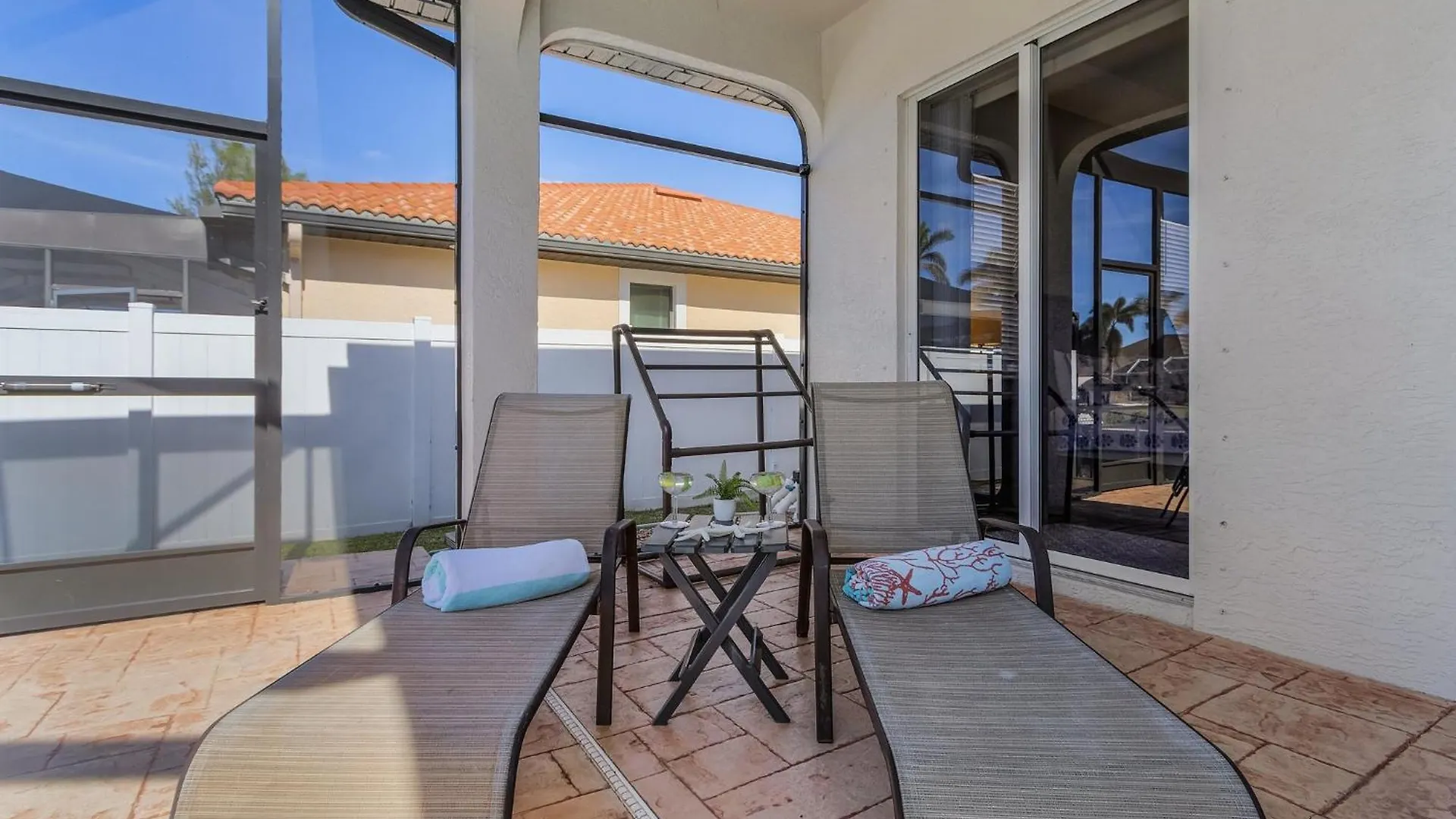 Bicycles, Heated Pool And - Lazy Palm- Roelens Holiday home *