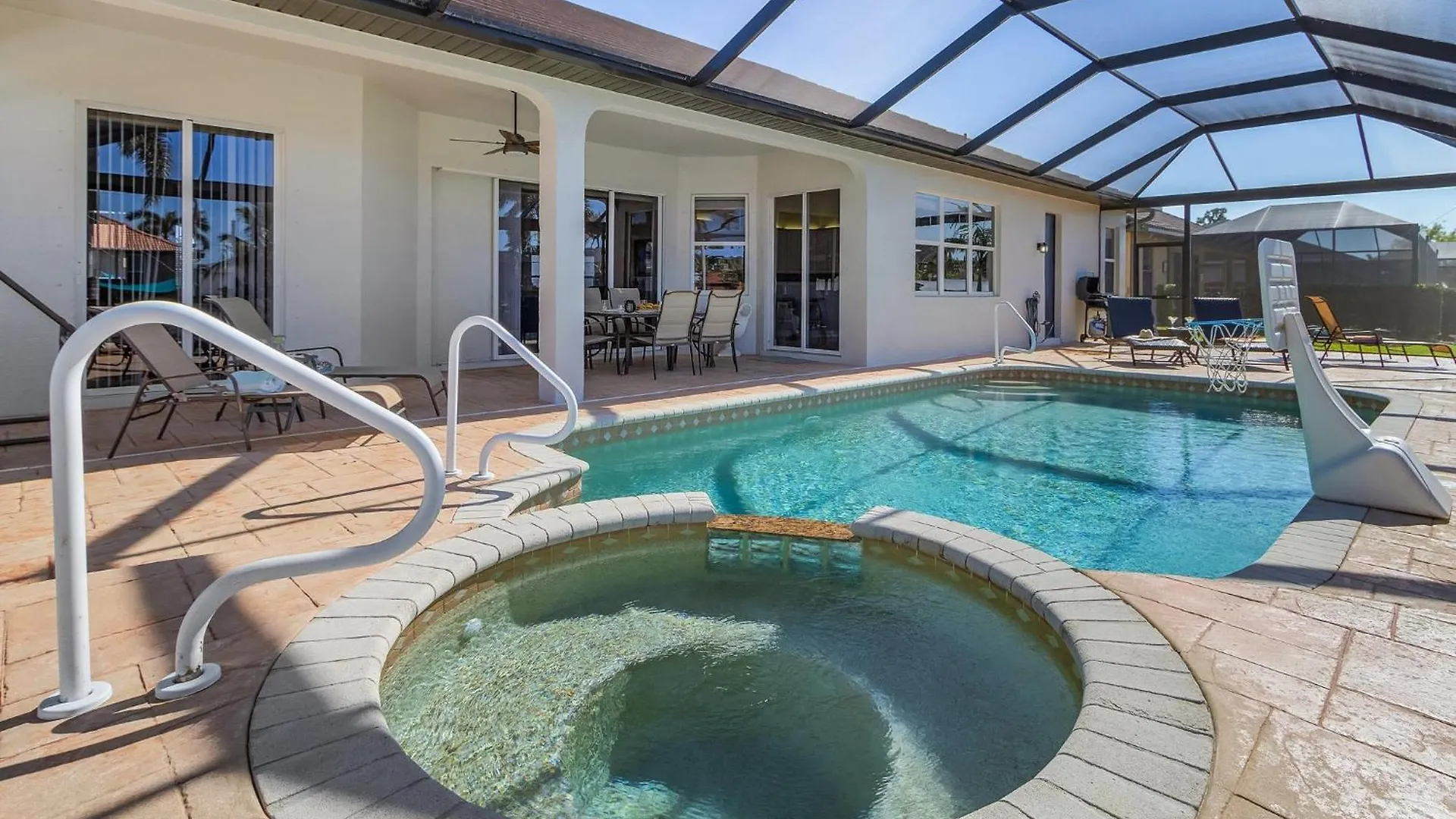 Bicycles, Heated Pool And - Lazy Palm- Roelens * Cape Coral