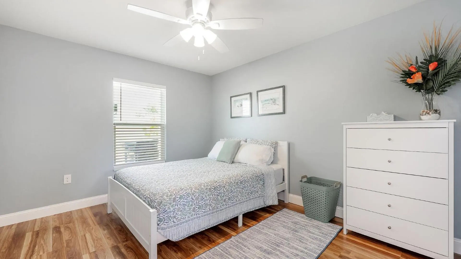 3400sqft! - Lovely Kitchen - Heated Pool