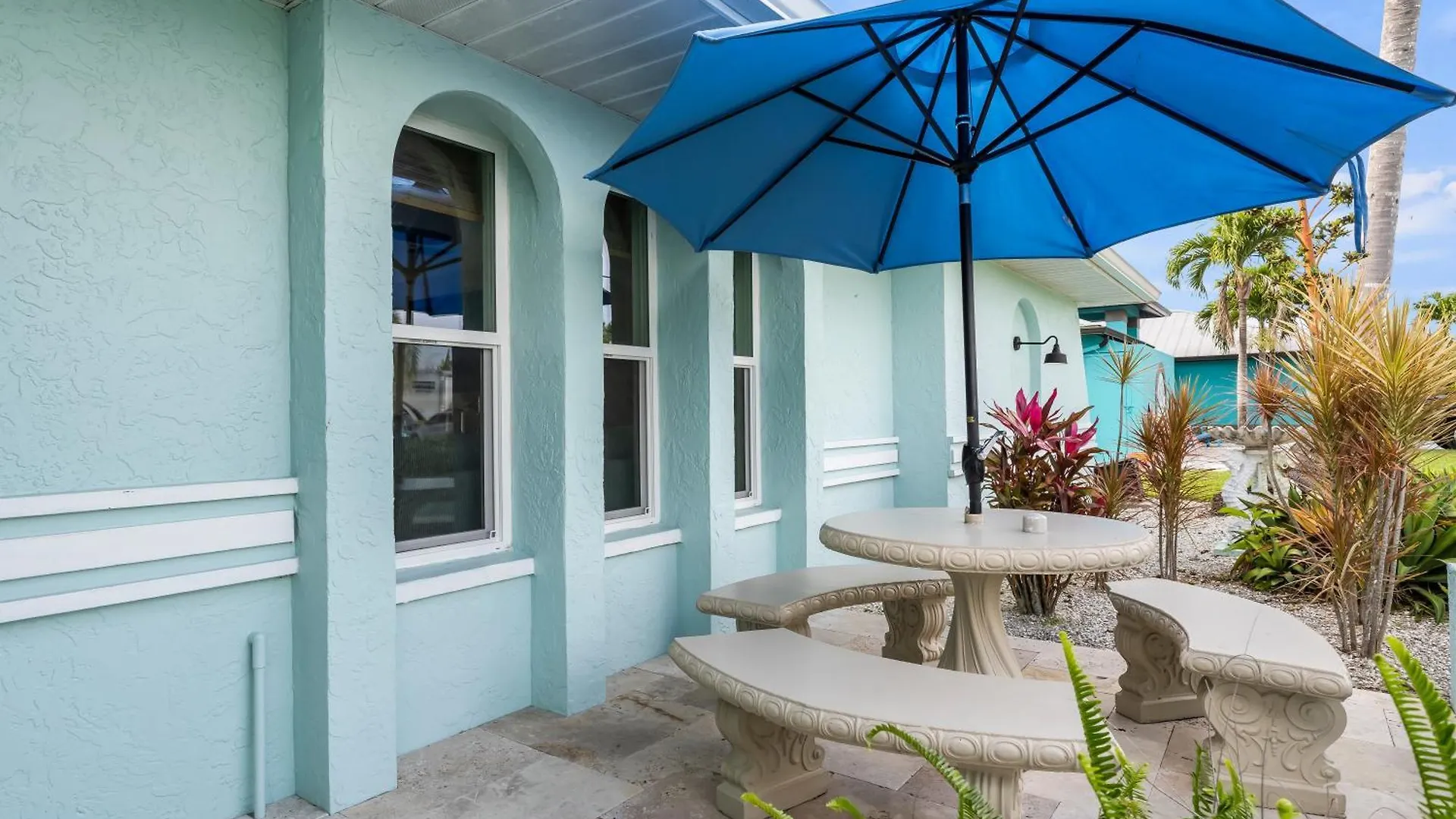 Mermaid Cove On The Villa Cape Coral