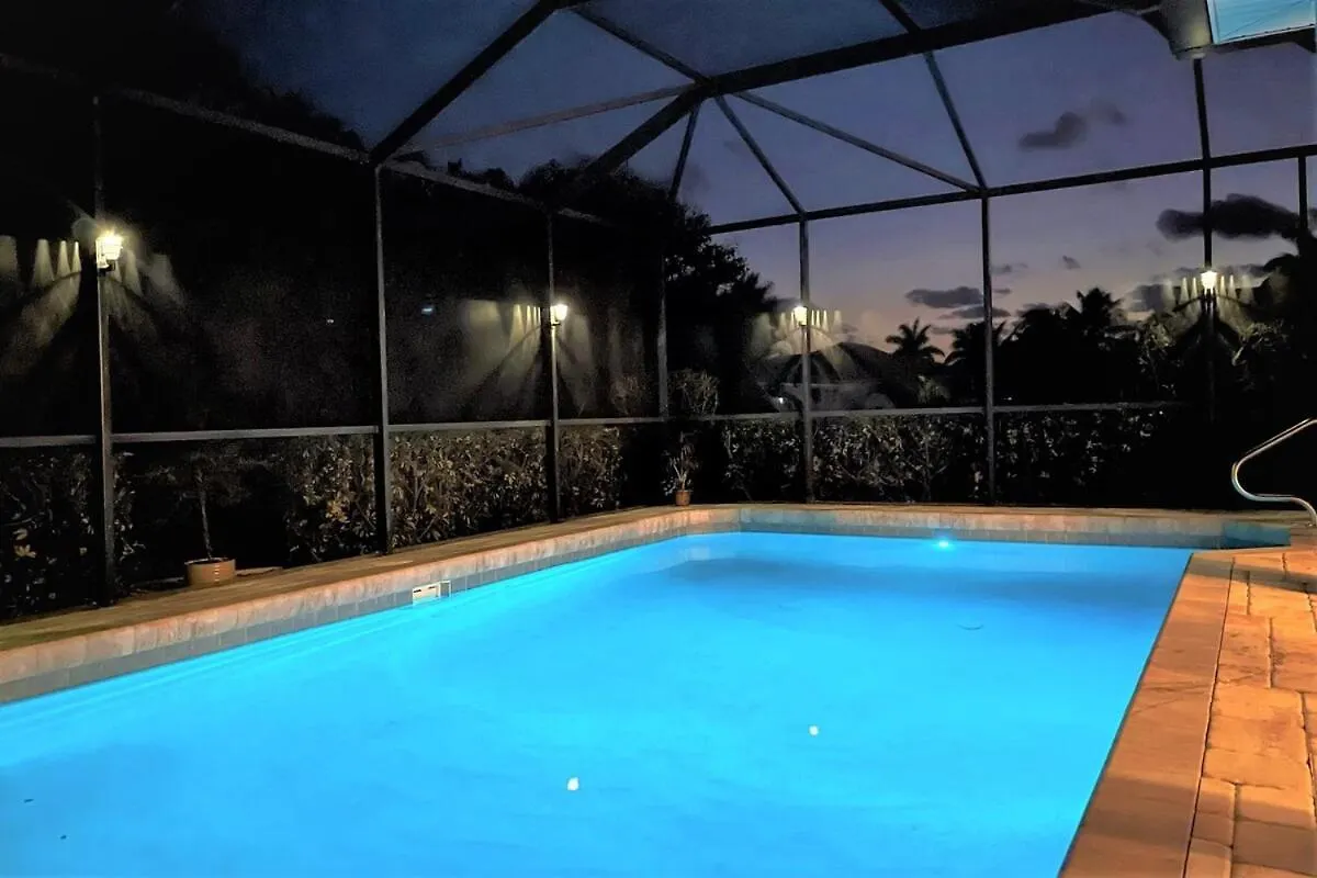 Sunset Rays Escape Holiday home Cape Coral