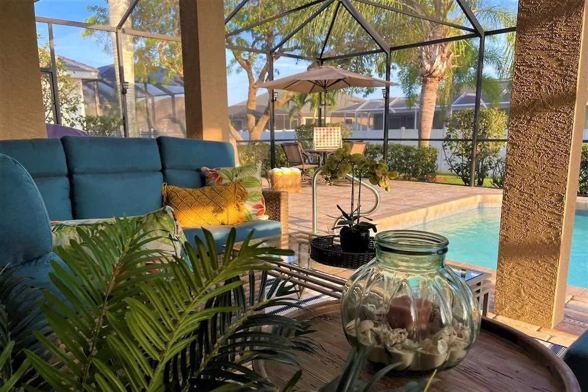 Sunset Rays Escape Holiday home Cape Coral