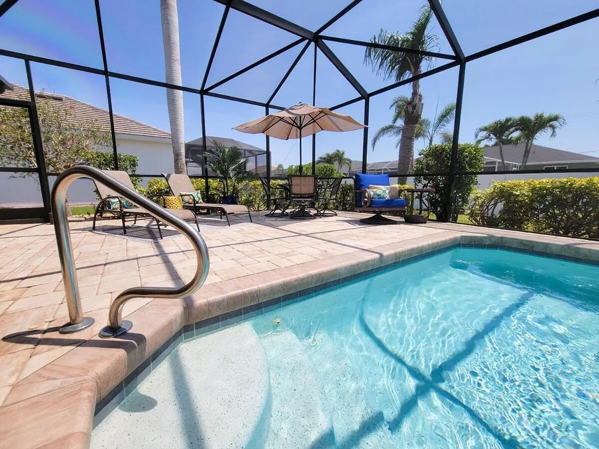 Sunset Rays Escape Holiday home Cape Coral