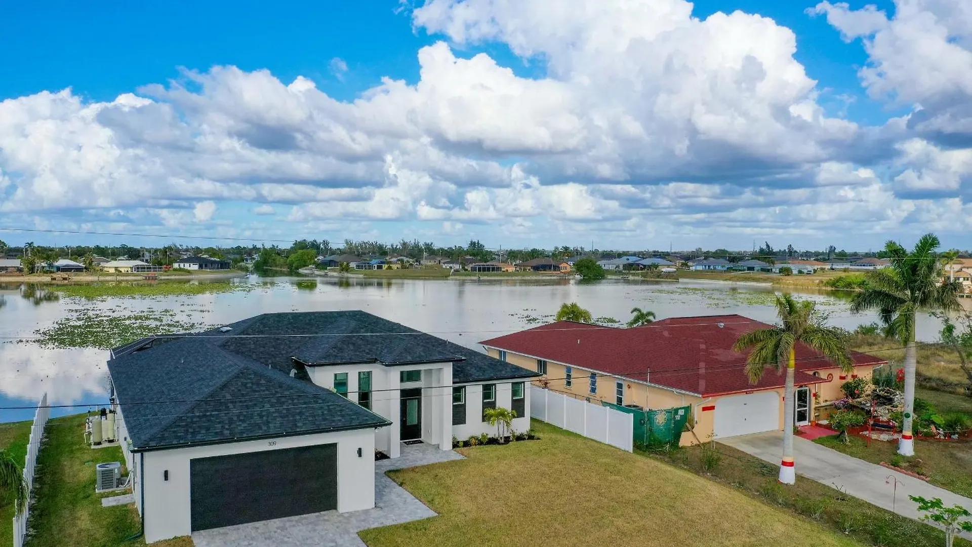 Scenic Modern Waterfront W Heated Pool And Holiday home Cape Coral