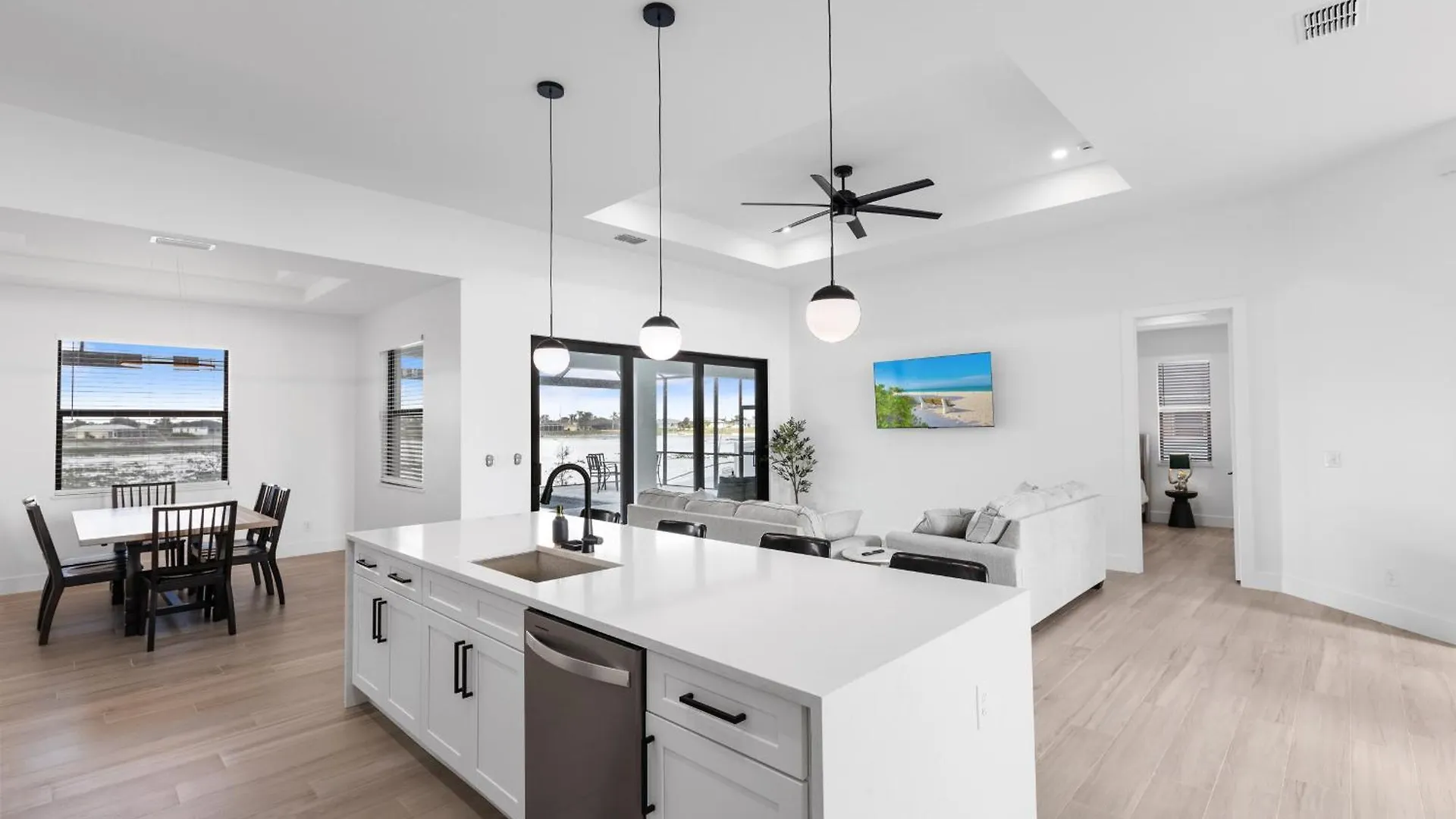 Scenic Modern Waterfront W Heated Pool And * Cape Coral