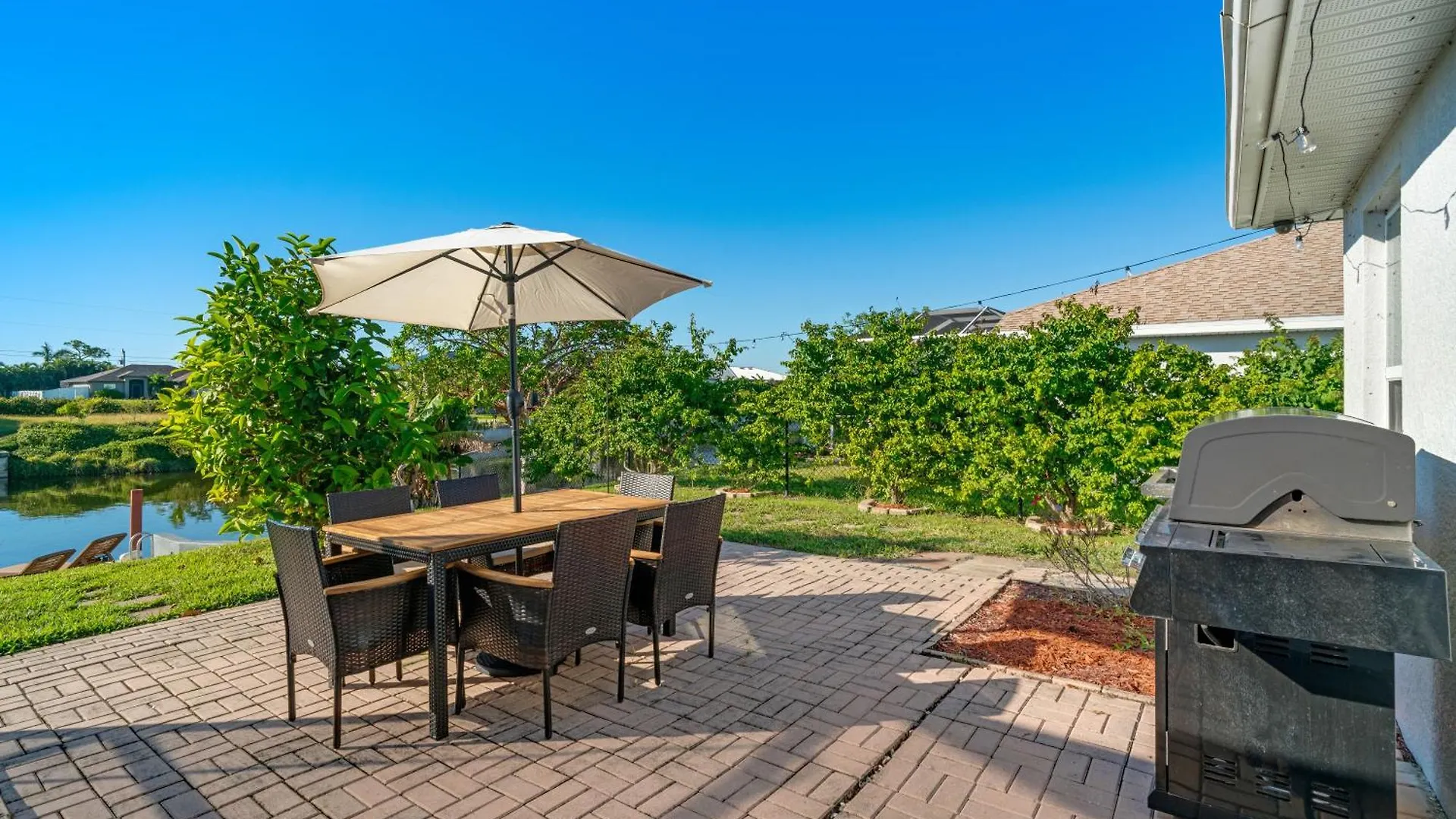 4bd Playhouse In With Heated Pool, 6 Bikes, And 2 Kaya Cape Coral