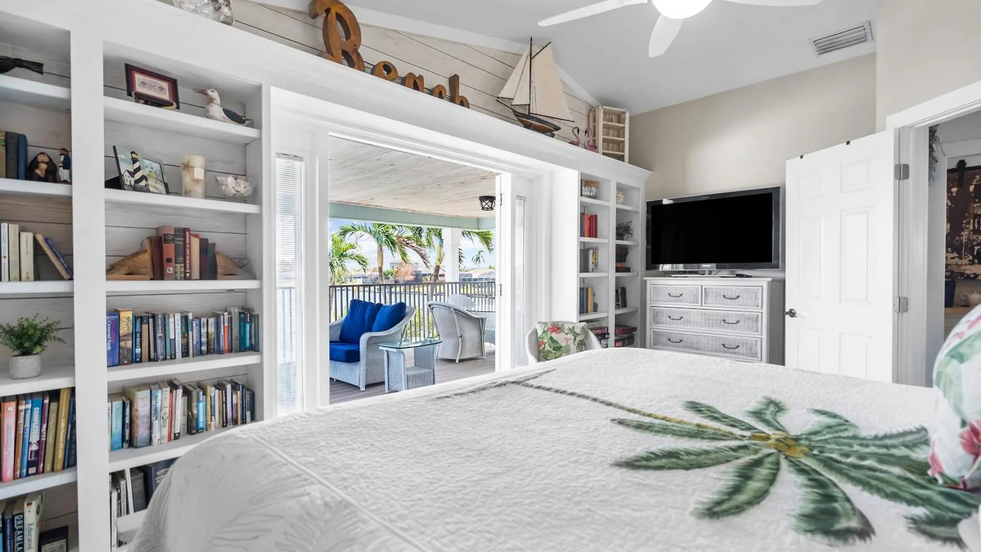 Infinity & Beyond Front Villa Cape Coral
