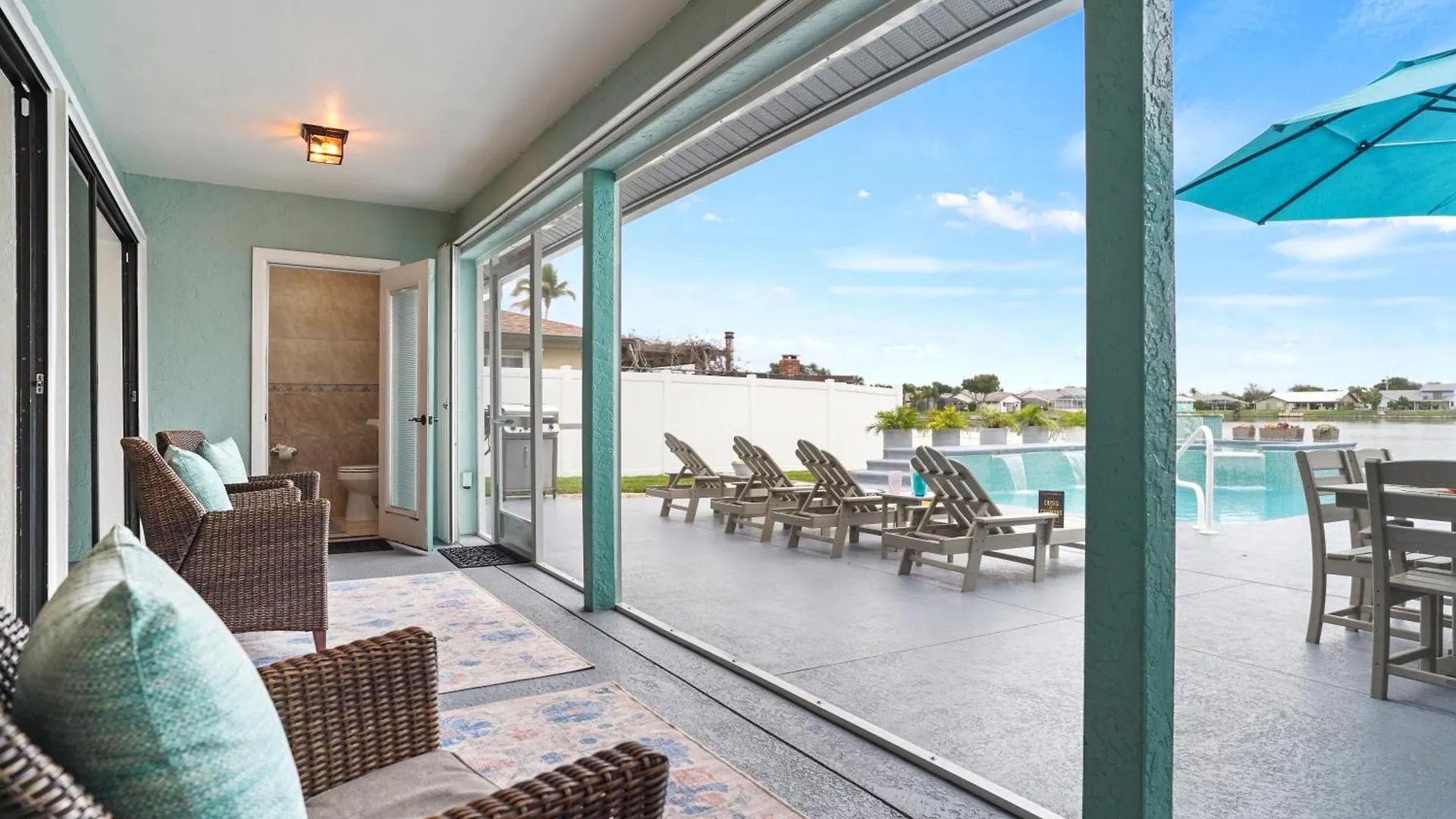 Villa Infinity & Beyond Front Cape Coral