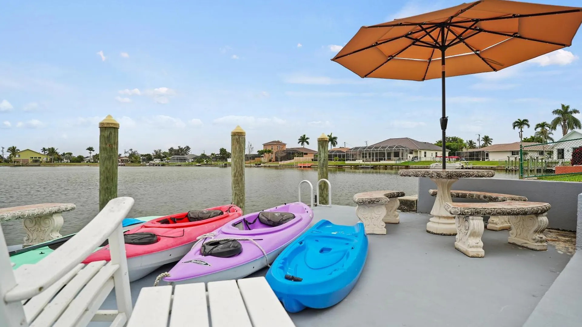 Villa Infinity & Beyond Front Cape Coral