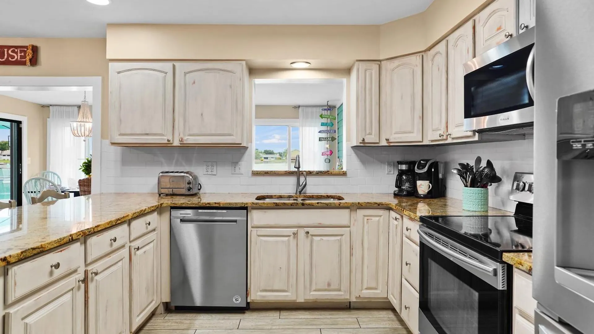 Infinity & Beyond Front Villa Cape Coral