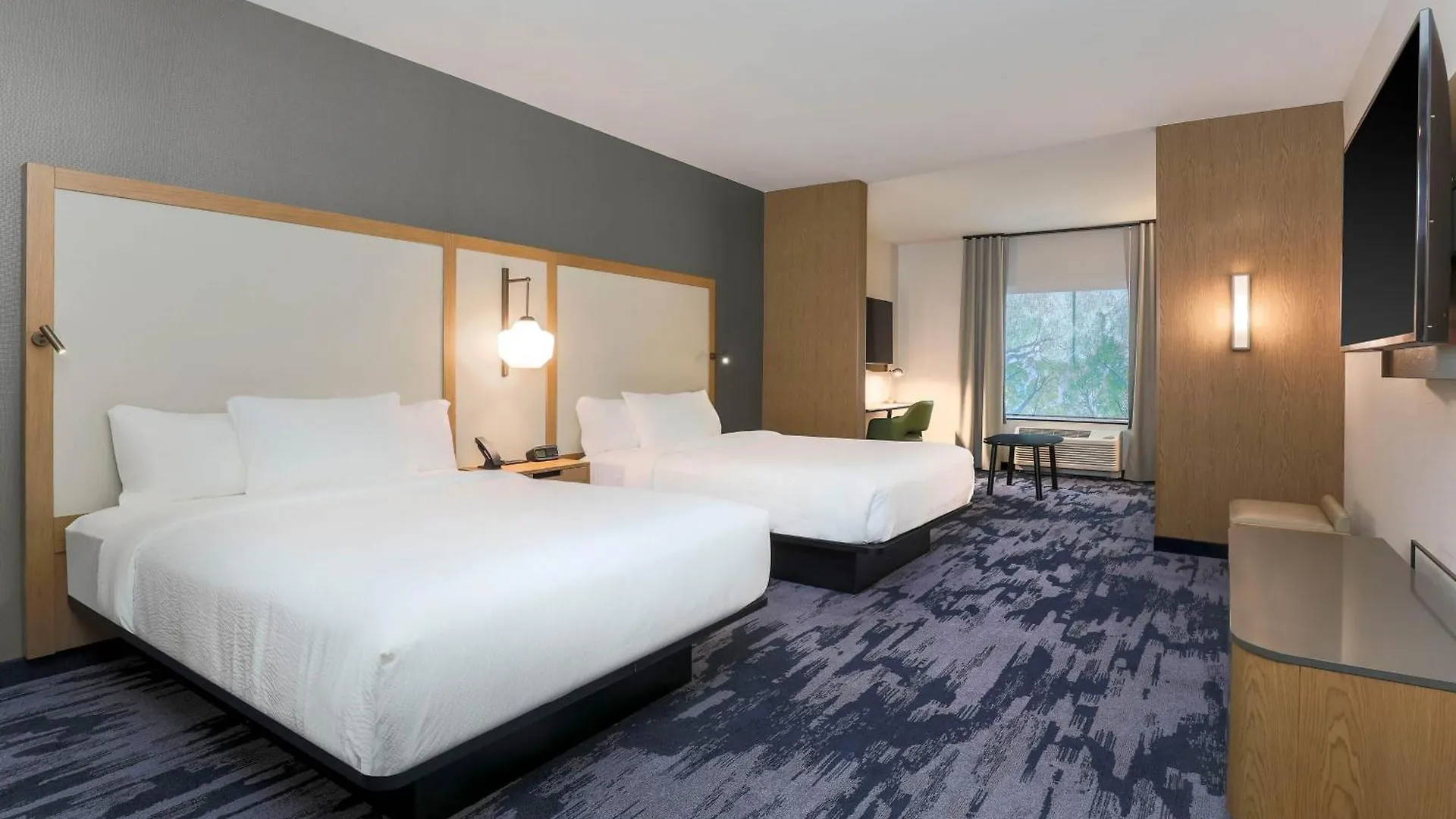 Fairfield By Marriott & North Myers 3*