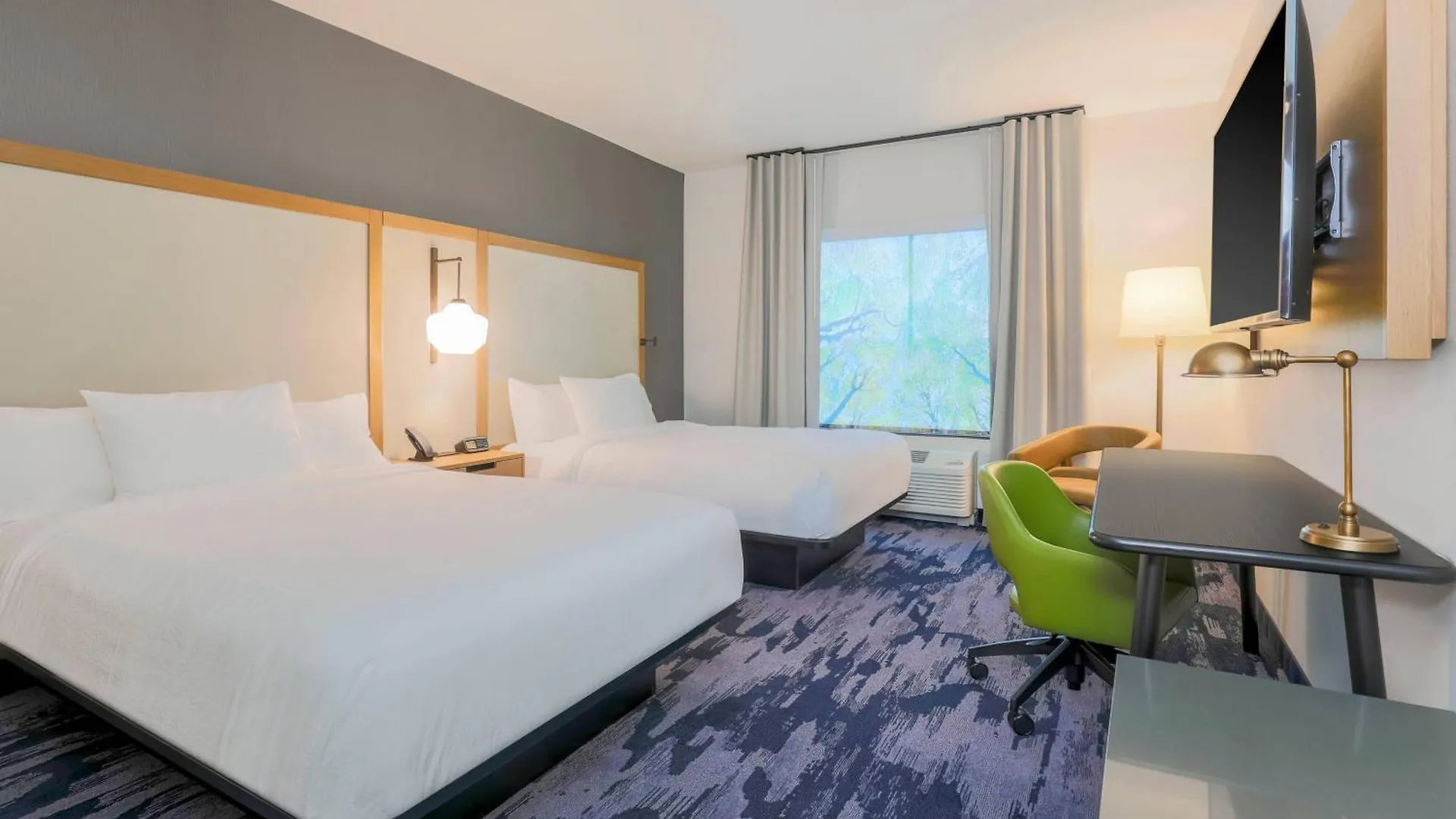 Hotel Fairfield By Marriott & North Myers