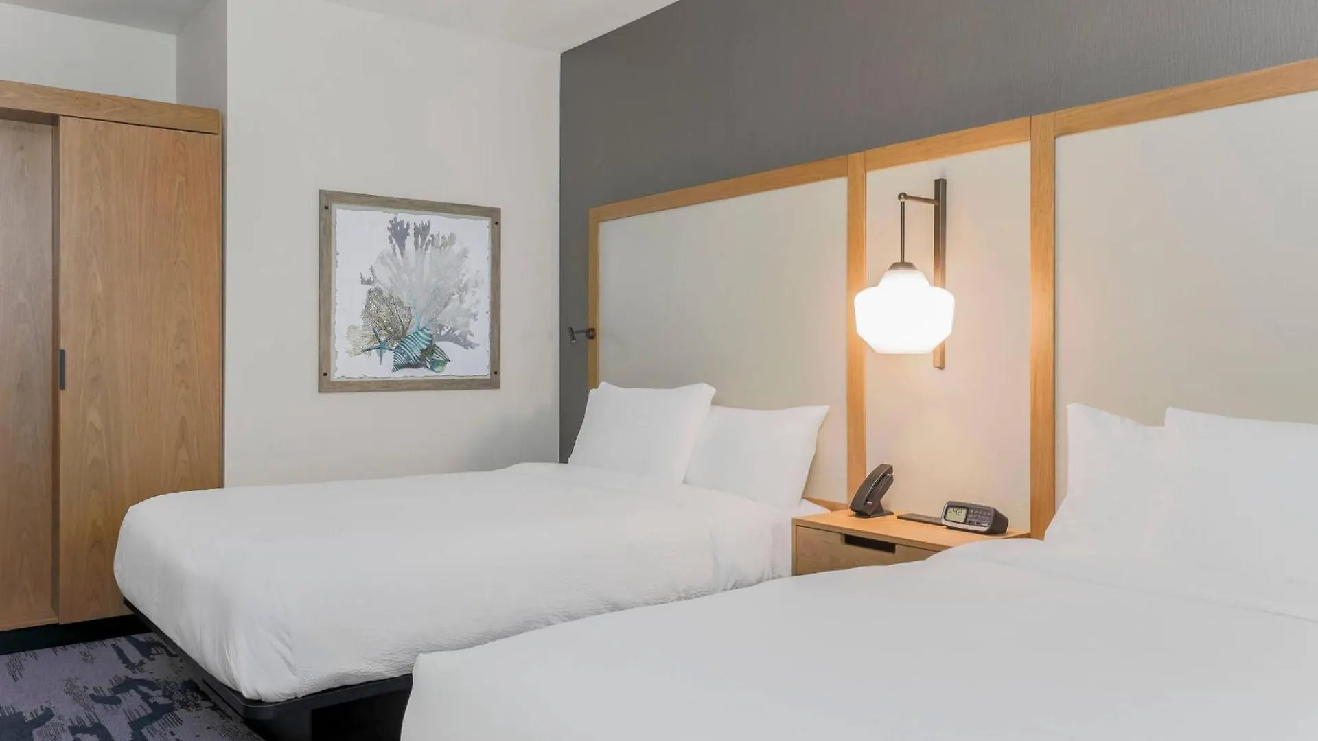Fairfield By Marriott & North Myers Hotel 3*