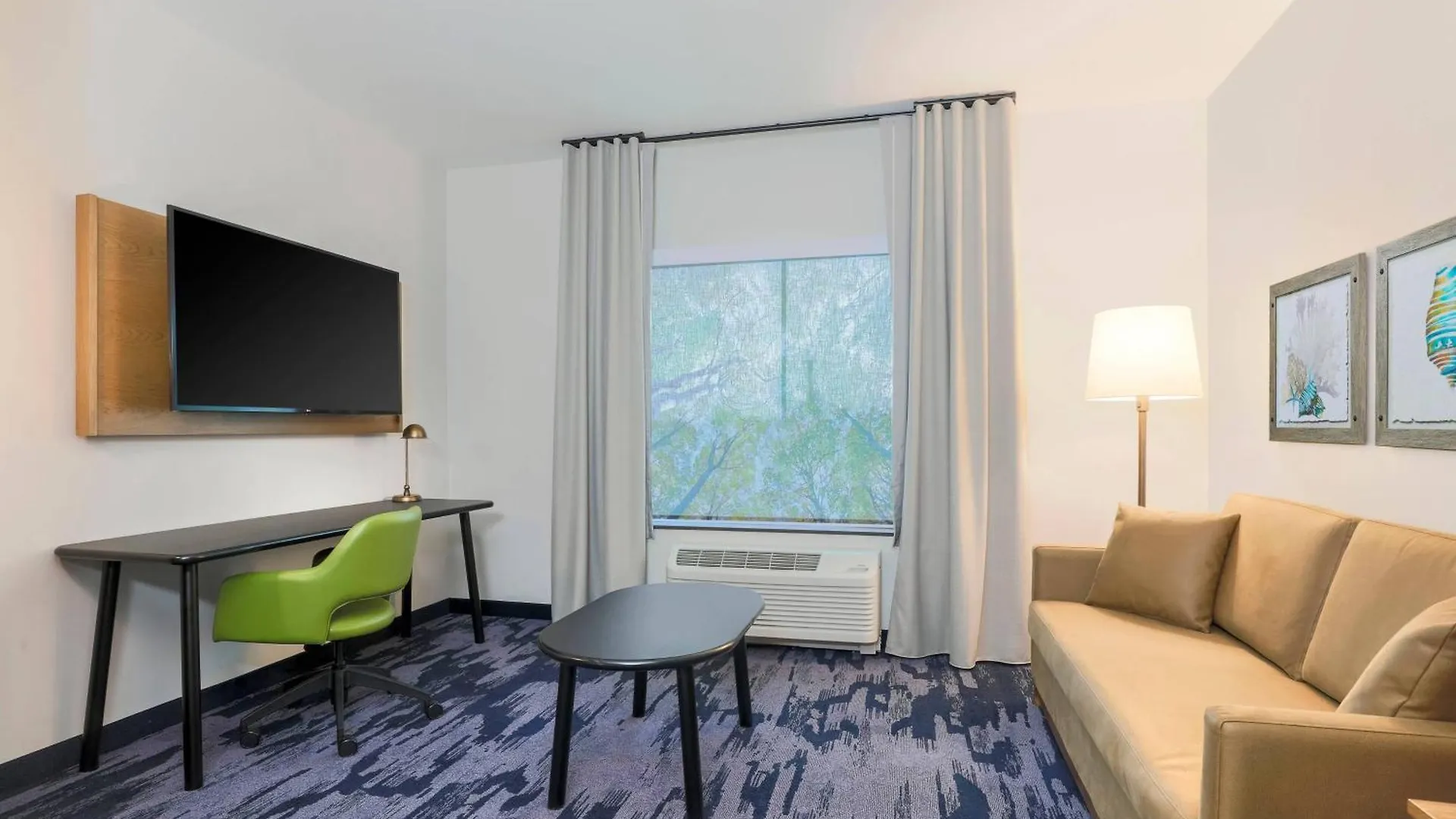 Fairfield By Marriott & North Myers Hotel 3*