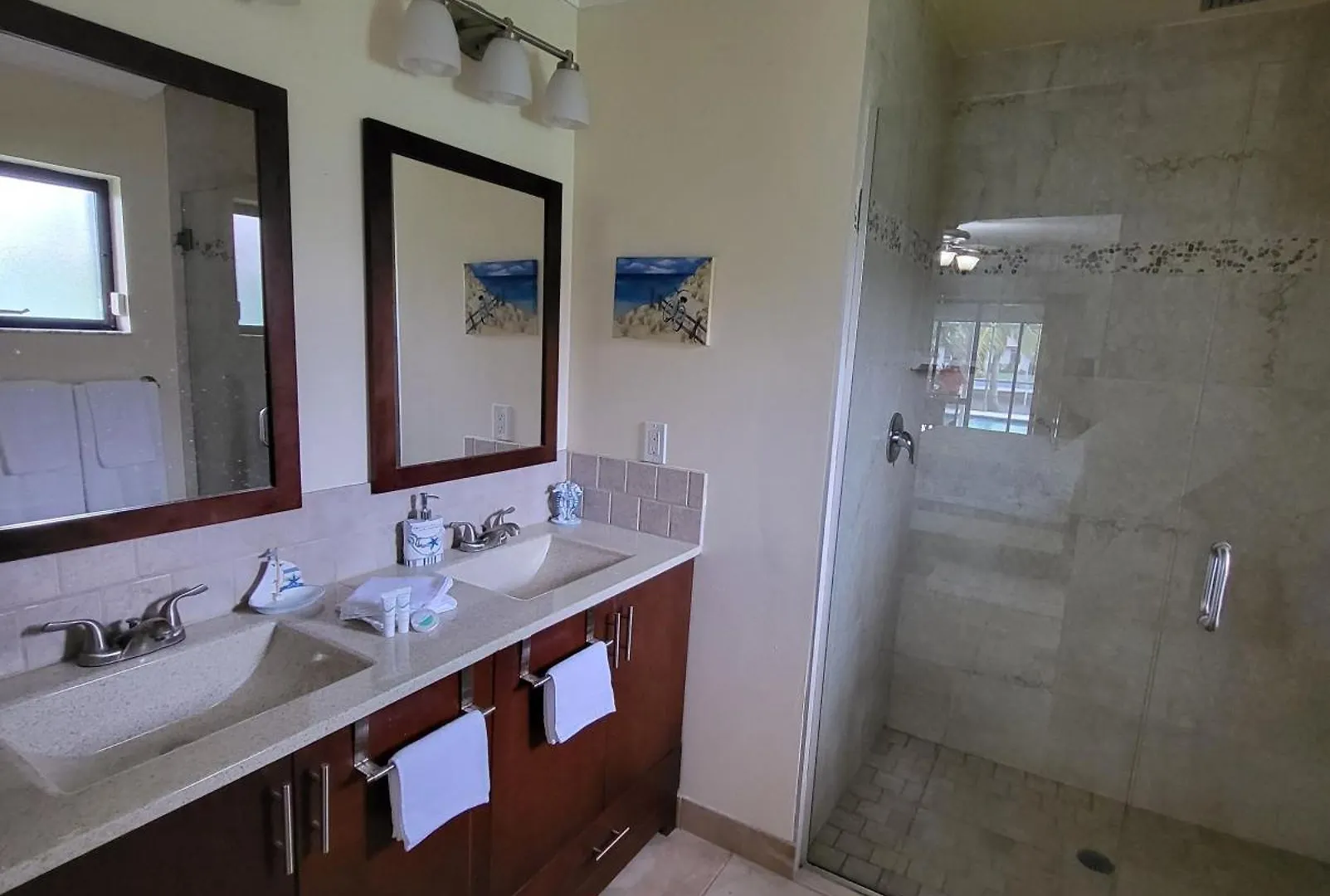 Cape Coral, Pool Home, On Fresh Water Canal, Fishing, Free Wi-fi & Game *