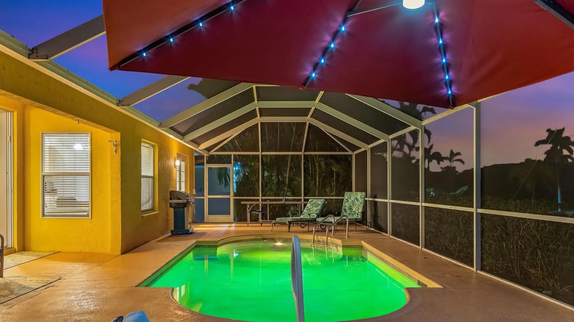 Sunshine & Palms Holiday home