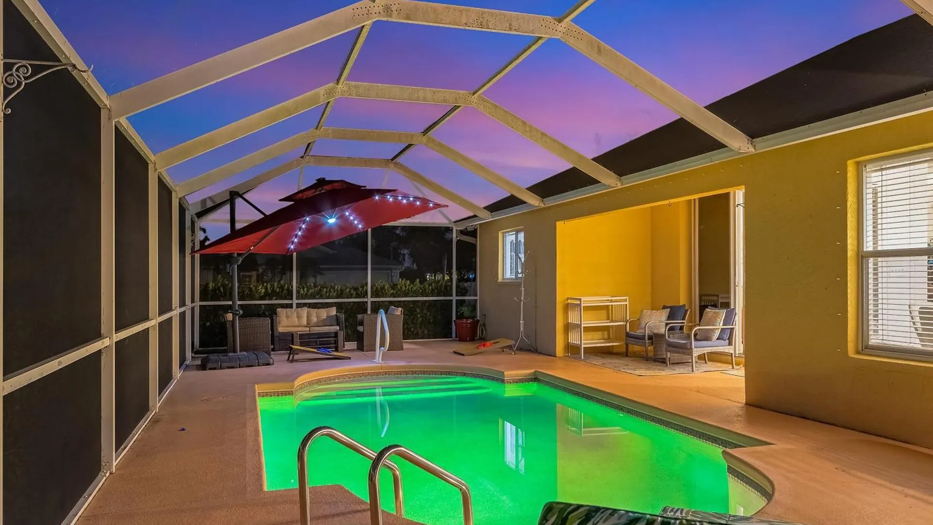 Sunshine & Palms Holiday home *