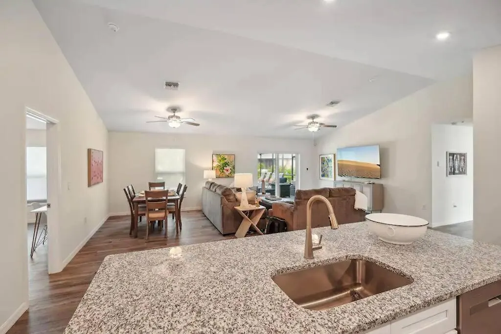 Cape House With Pool, Fire Pit And Private Backyard! 4 King Beds! 度假居 *