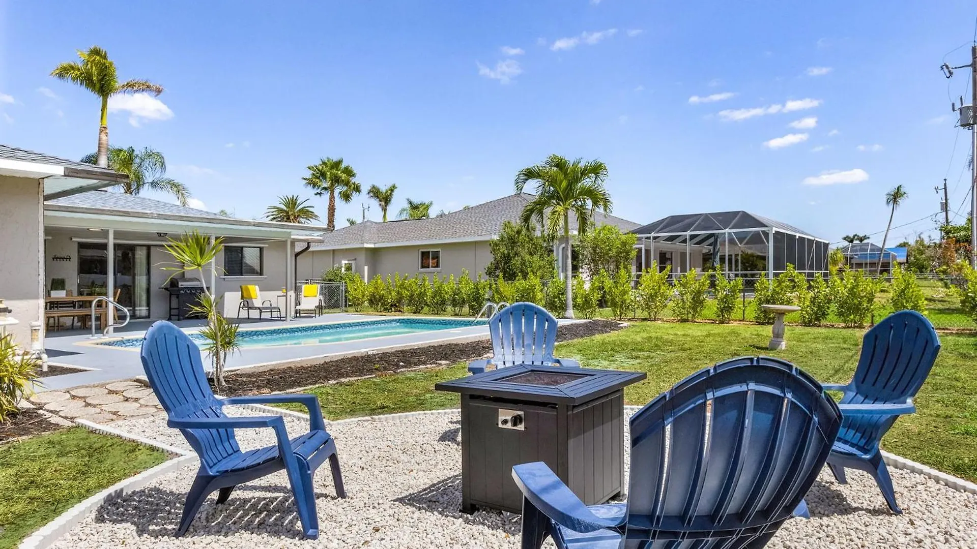 New! Tropical Home: Private Heated Pool Holiday home Cape Coral