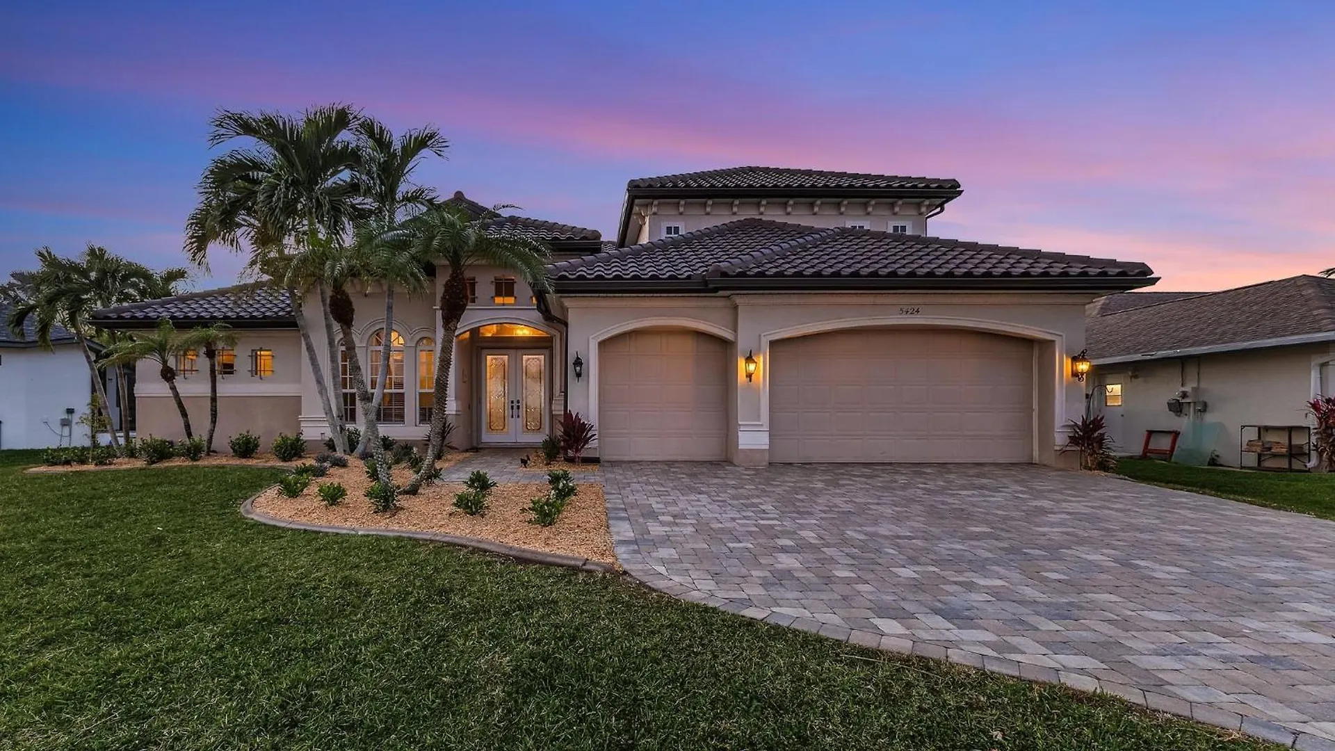 Holiday home Stunning Luxury! Gulf Access, Pool Table - Harbour Haven - Roelens Cape Coral