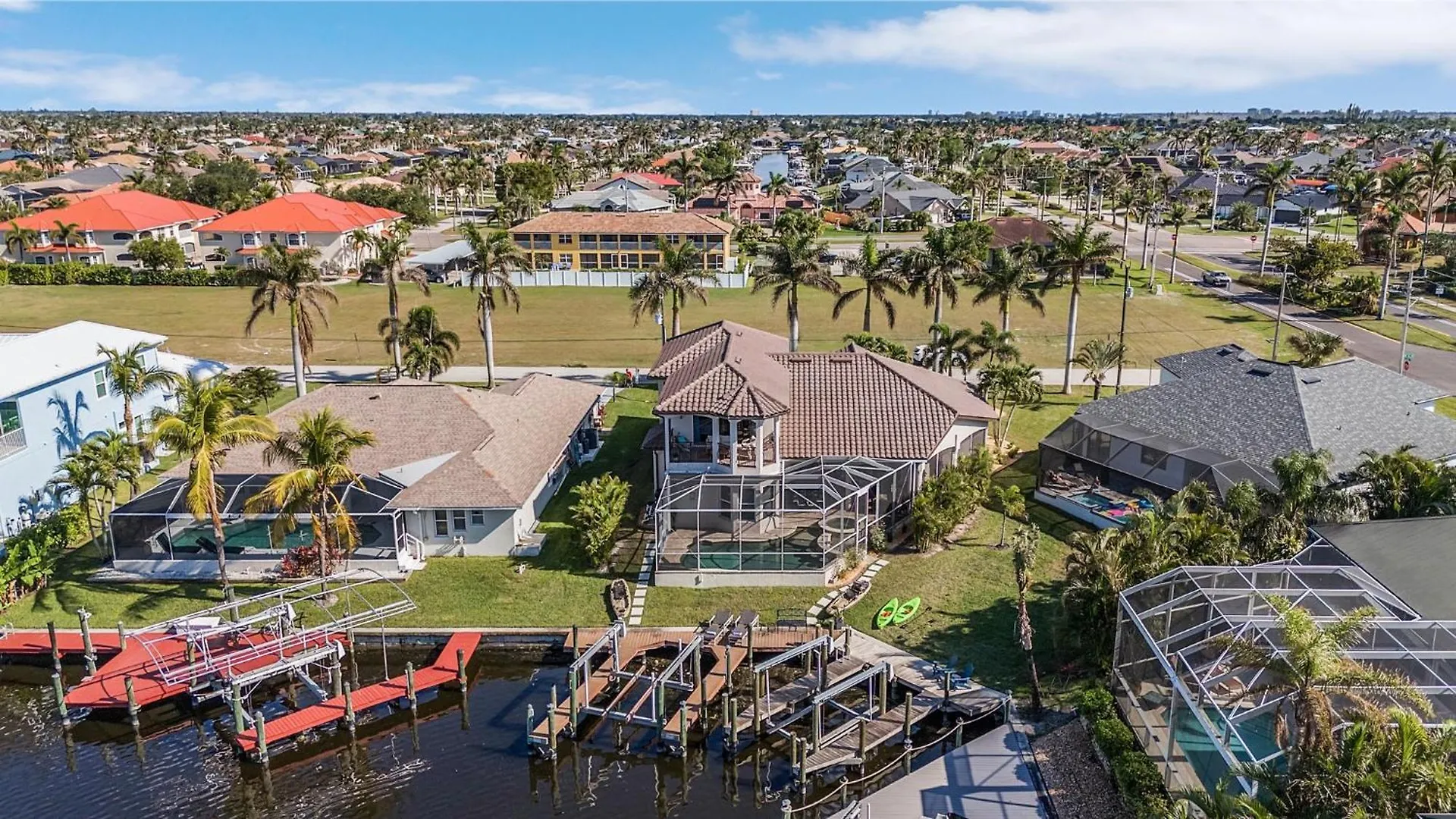 Stunning Luxury! Gulf Access, Pool Table - Harbour Haven - Roelens *