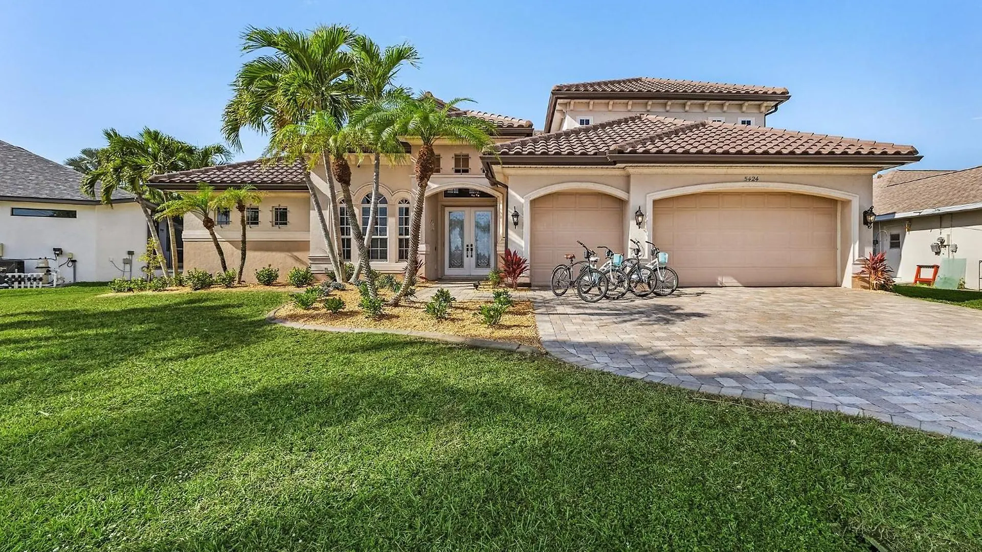 Stunning Luxury! Gulf Access, Pool Table - Harbour Haven - Roelens Cape Coral