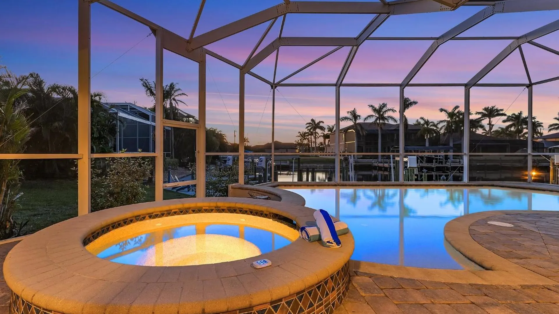 Stunning Luxury! Gulf Access, Pool Table - Harbour Haven - Roelens
